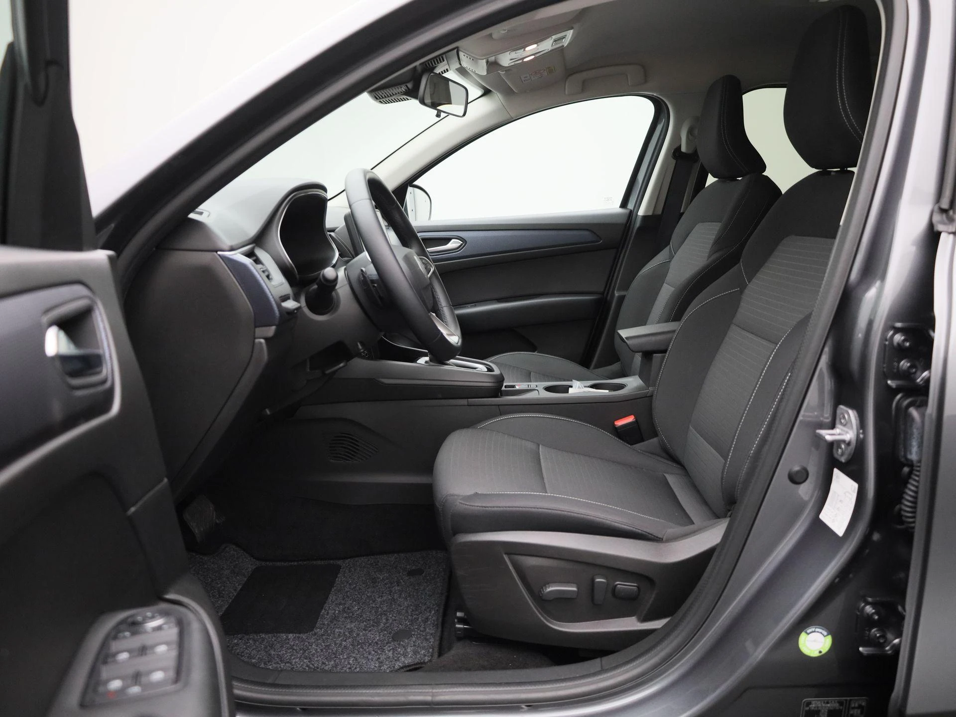 Renault-Arkana-image-10