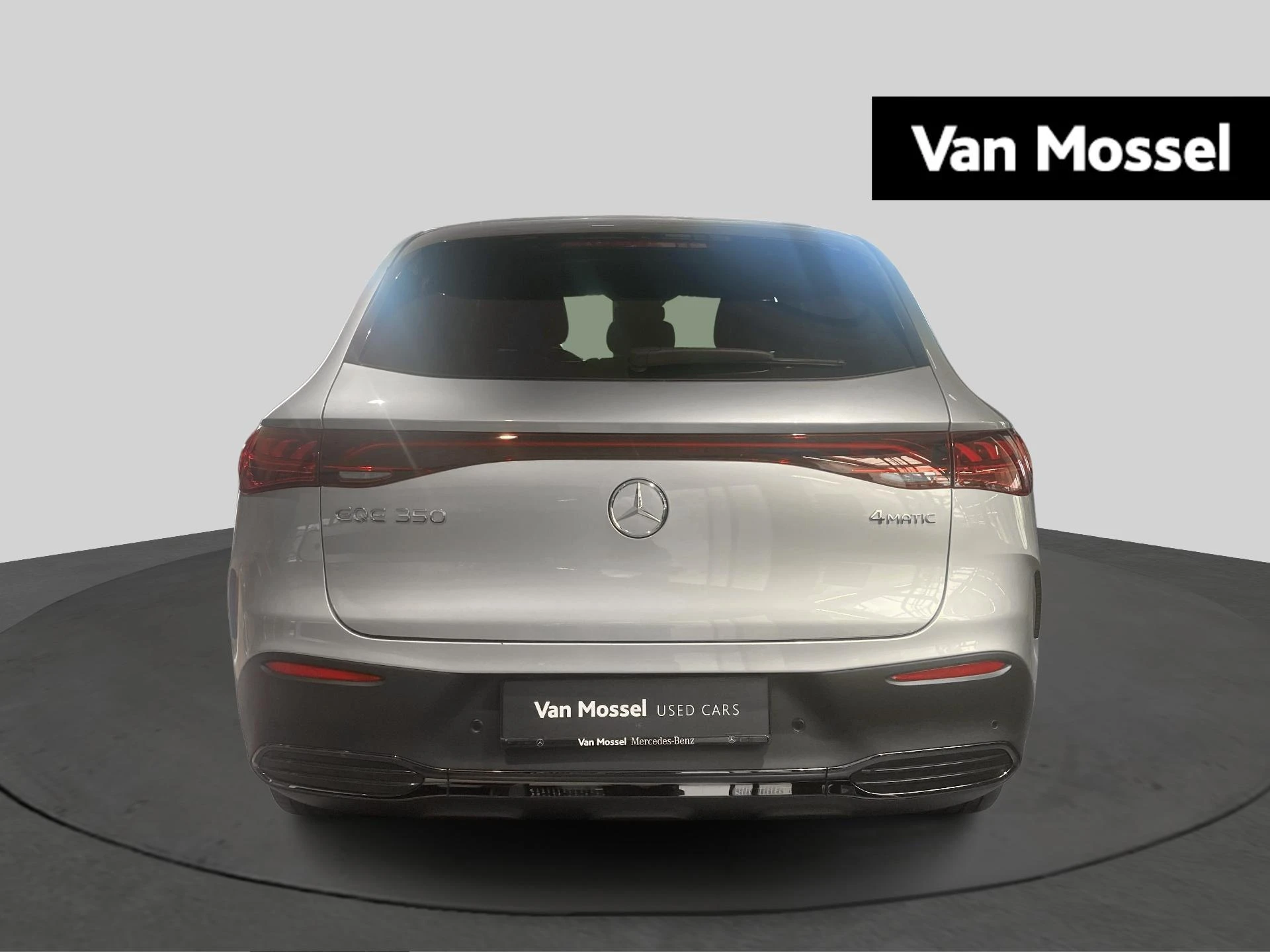 Mercedes-Benz-EQE-image-2
