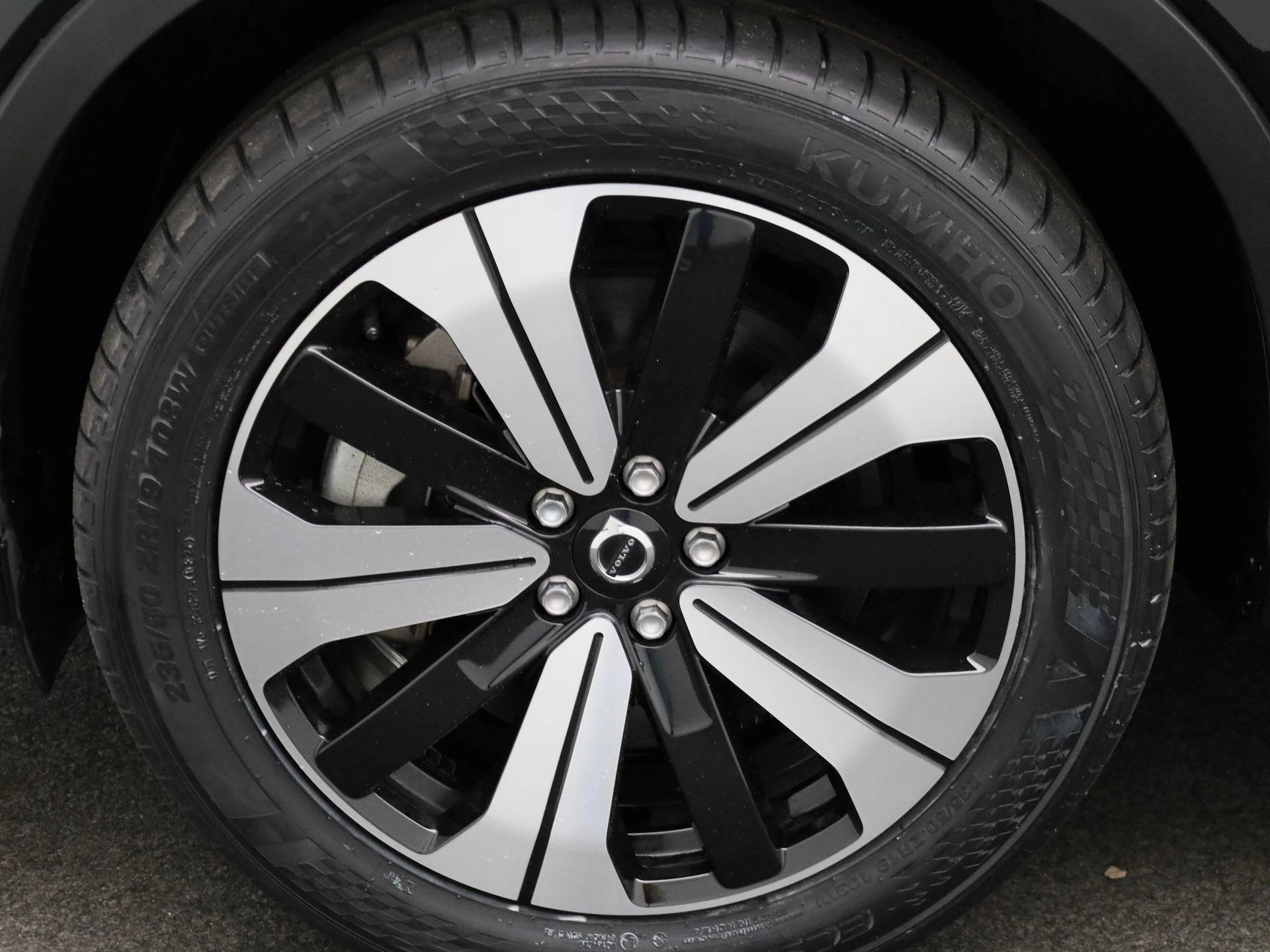 Volvo-XC40-image-14