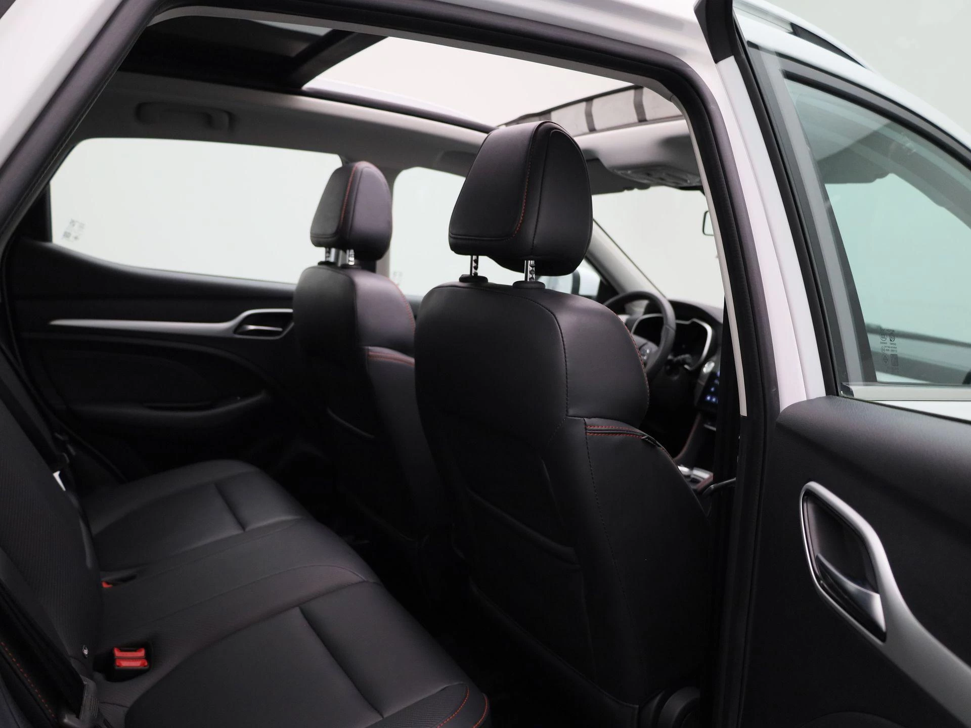 MG ZS EV Standard Range Luxury 50 kWh