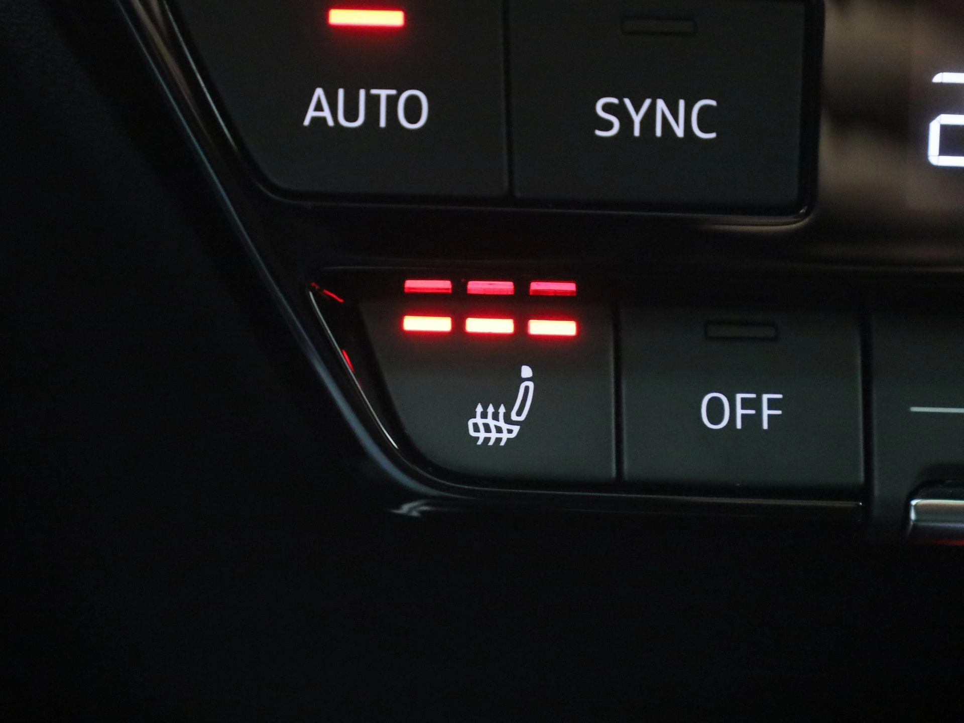 Audi-Q4 e-tron-image-35