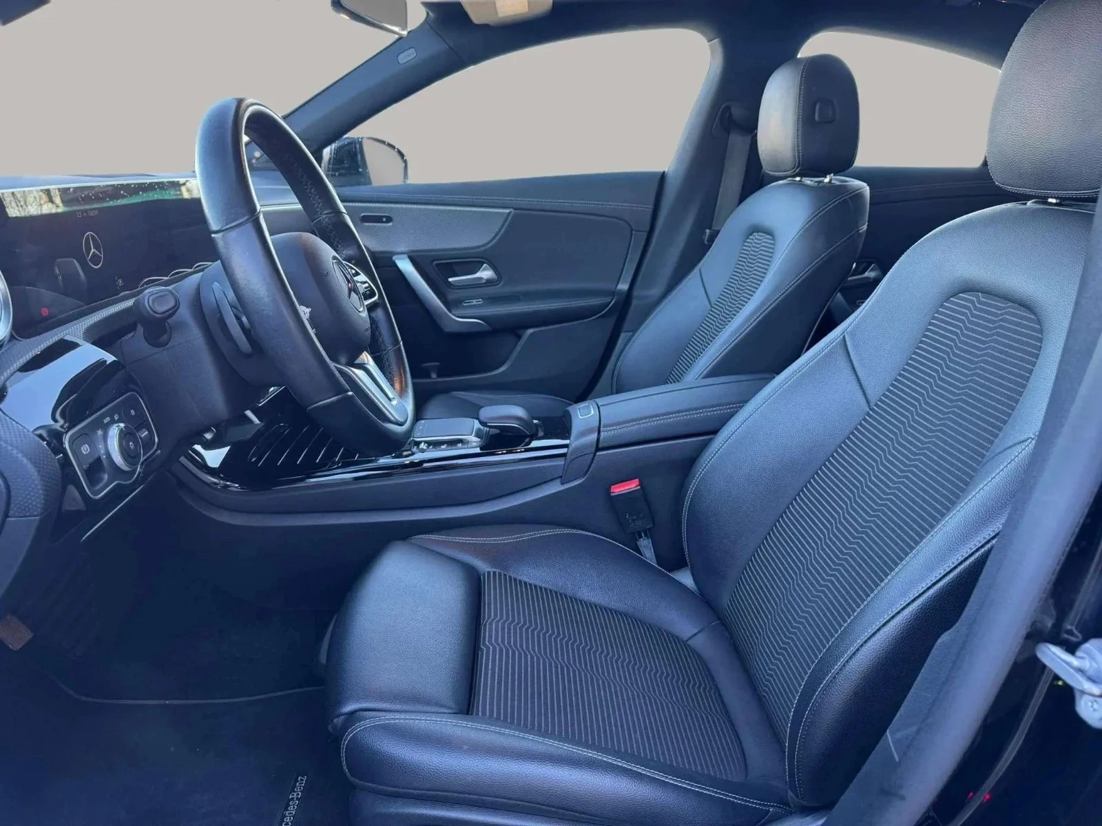 Mercedes-Benz-CLA-image-8