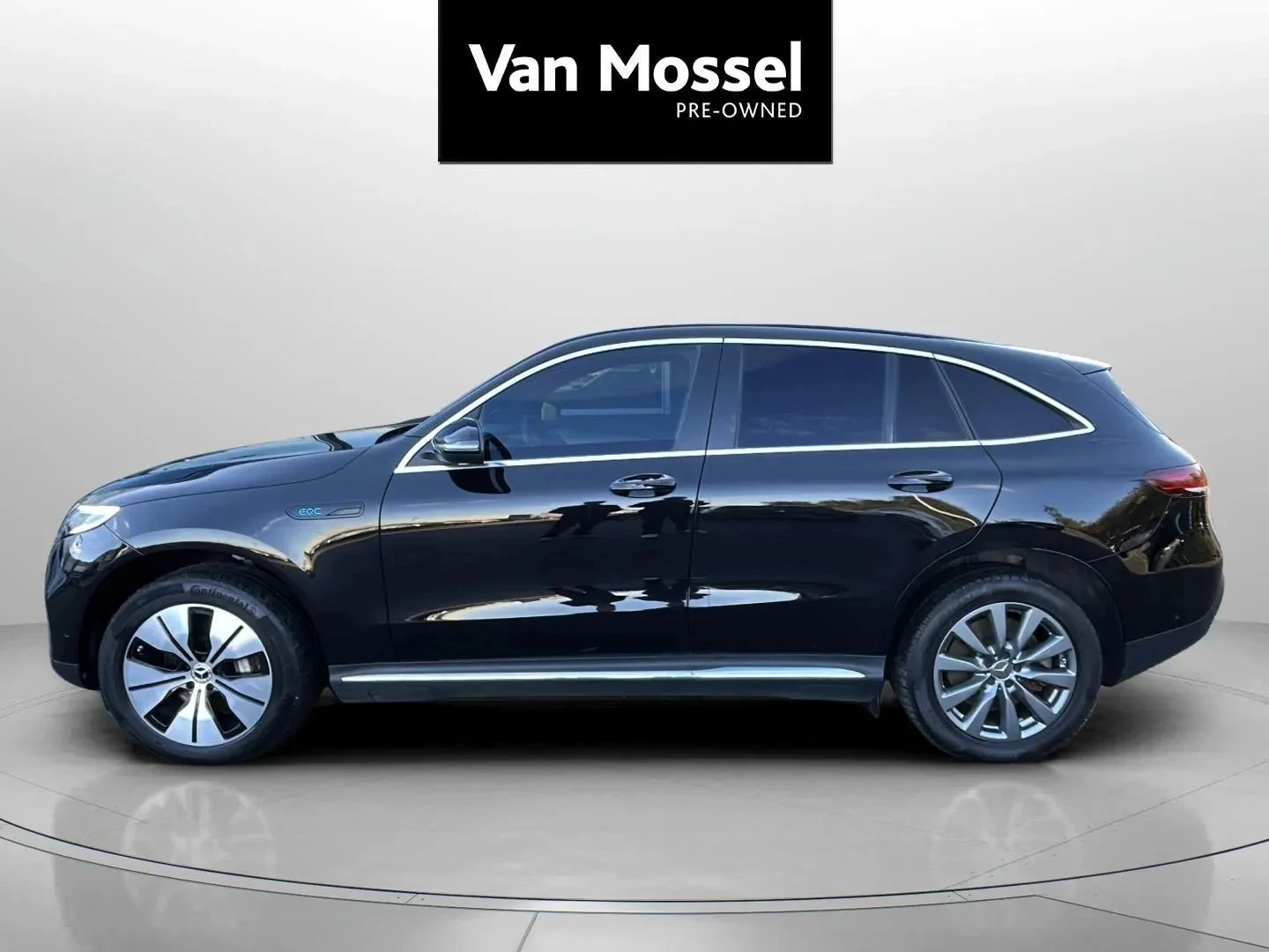 Mercedes-Benz-EQC-image-7