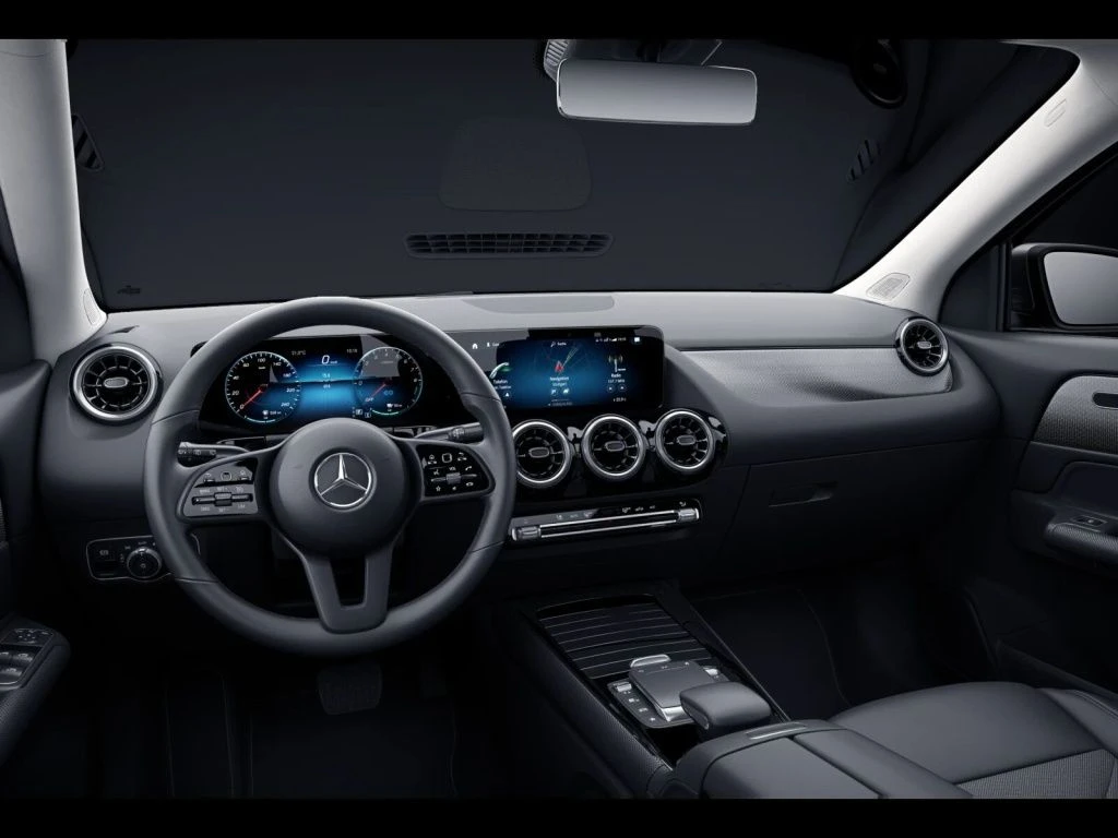 Mercedes-Benz-GLA 250 e-image-9