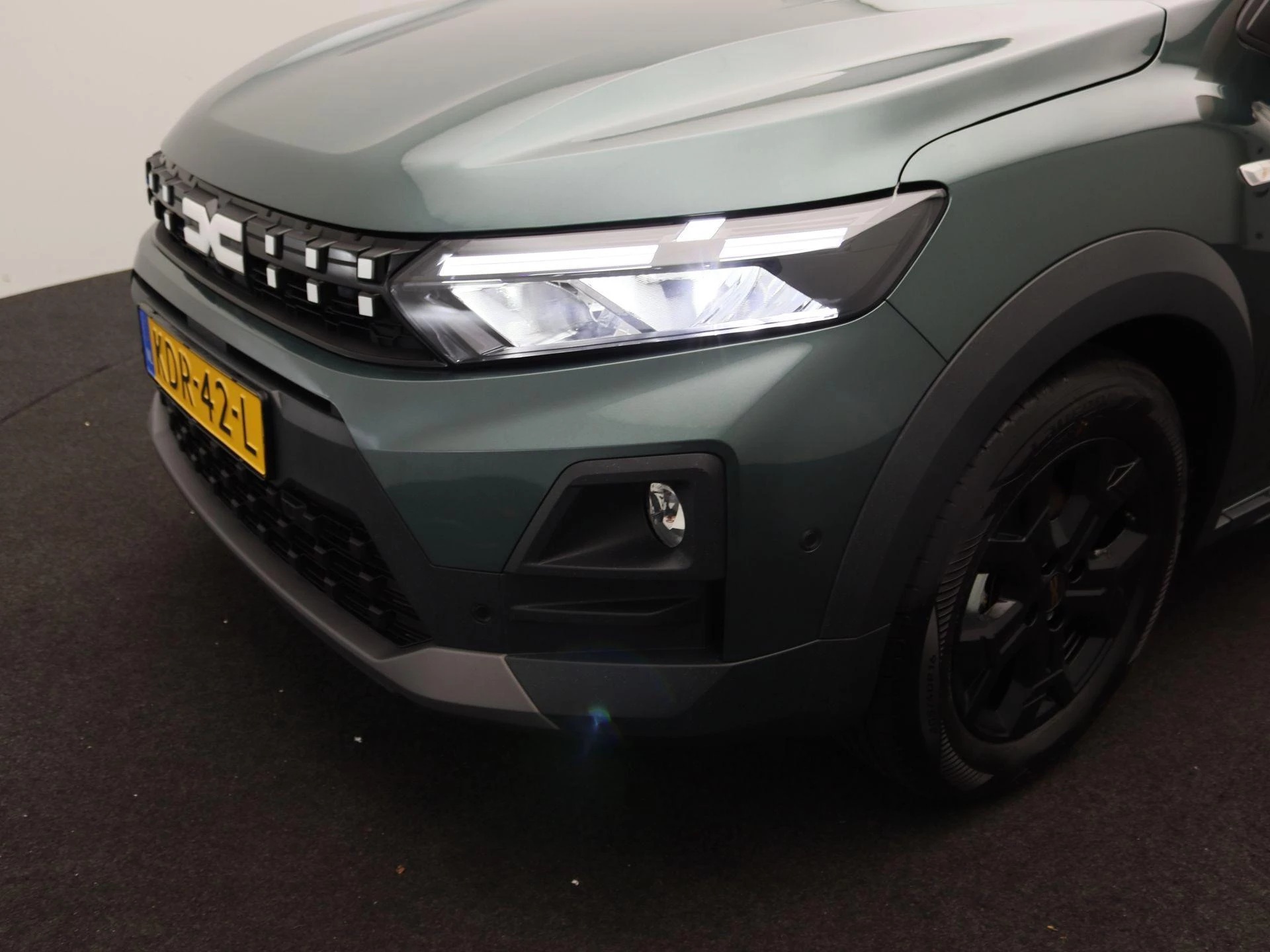 Dacia-Sandero Stepway-image-14