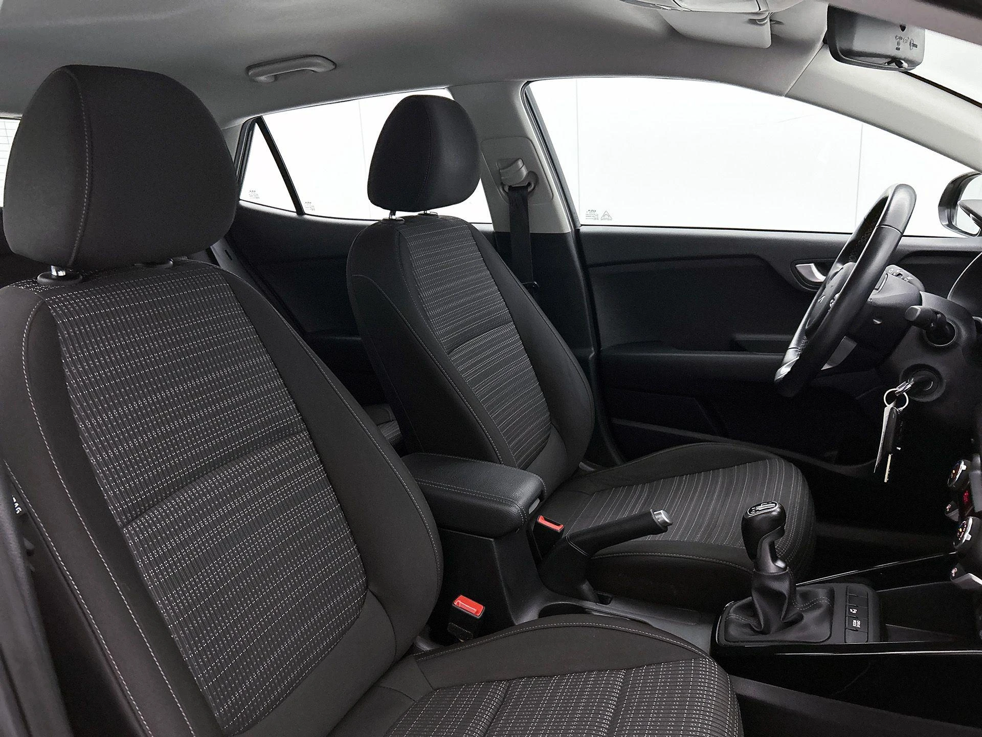 Kia-Stonic-image-35
