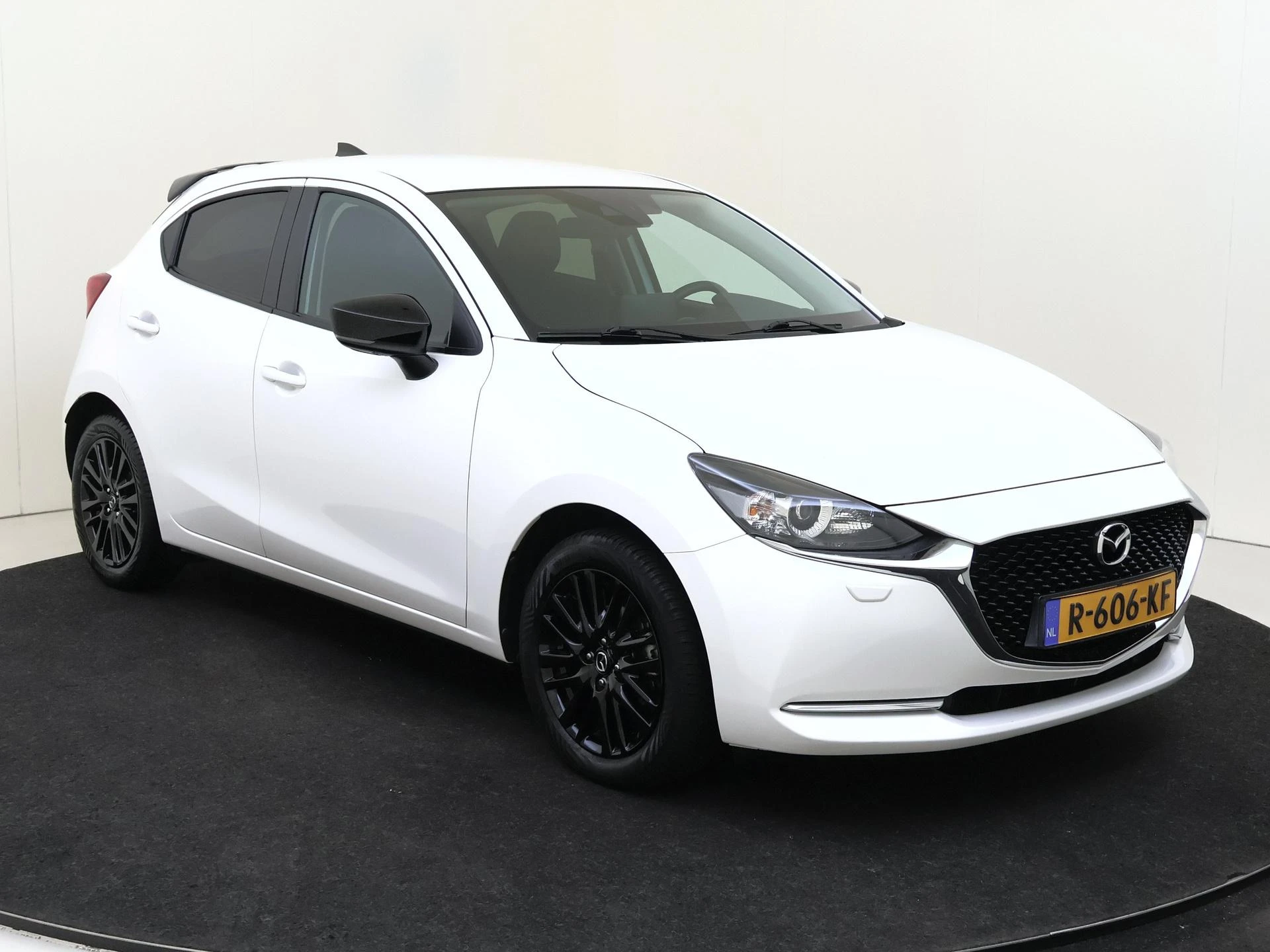 Mazda-2-image-1