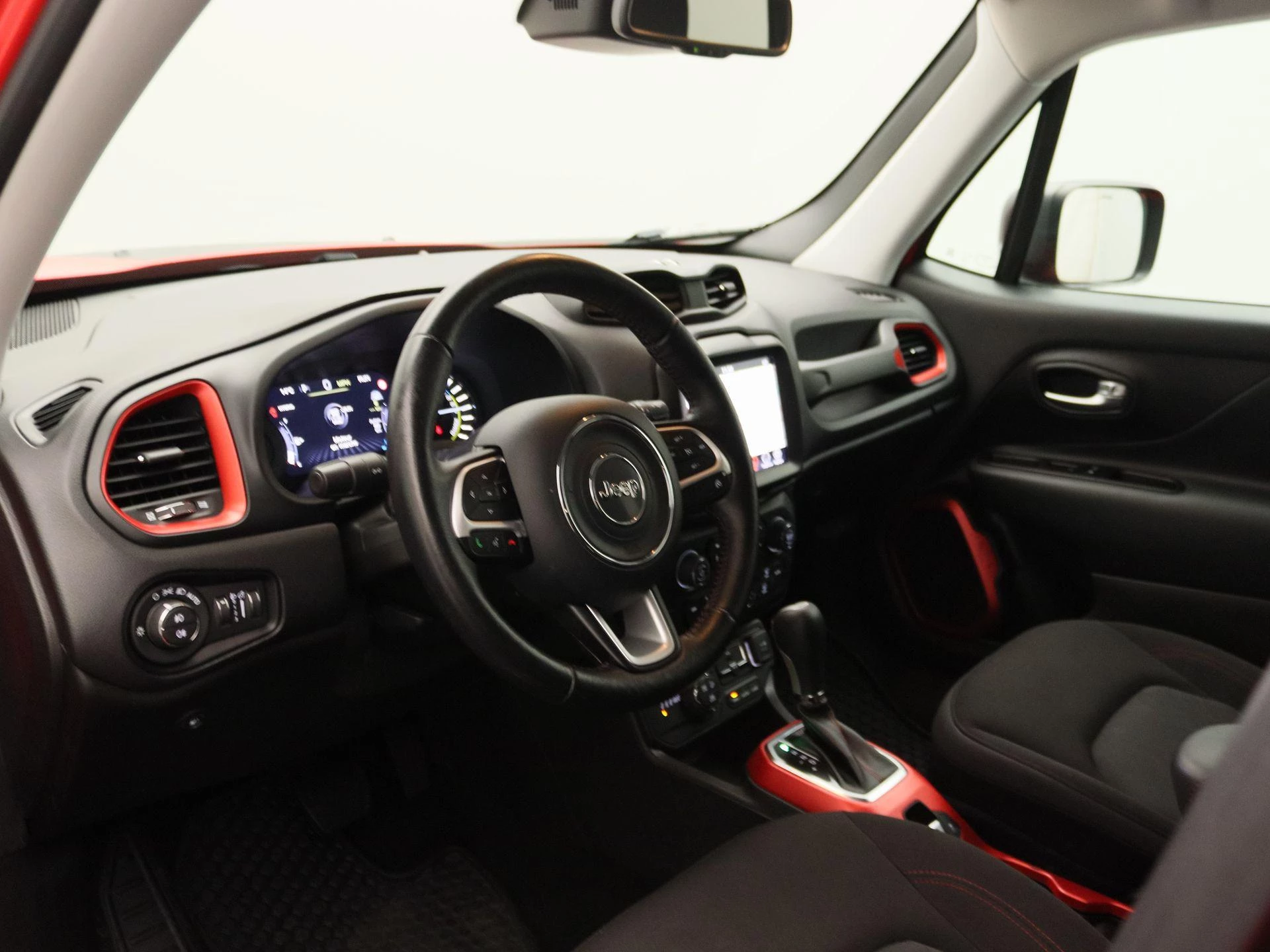 Jeep-Renegade-image-21