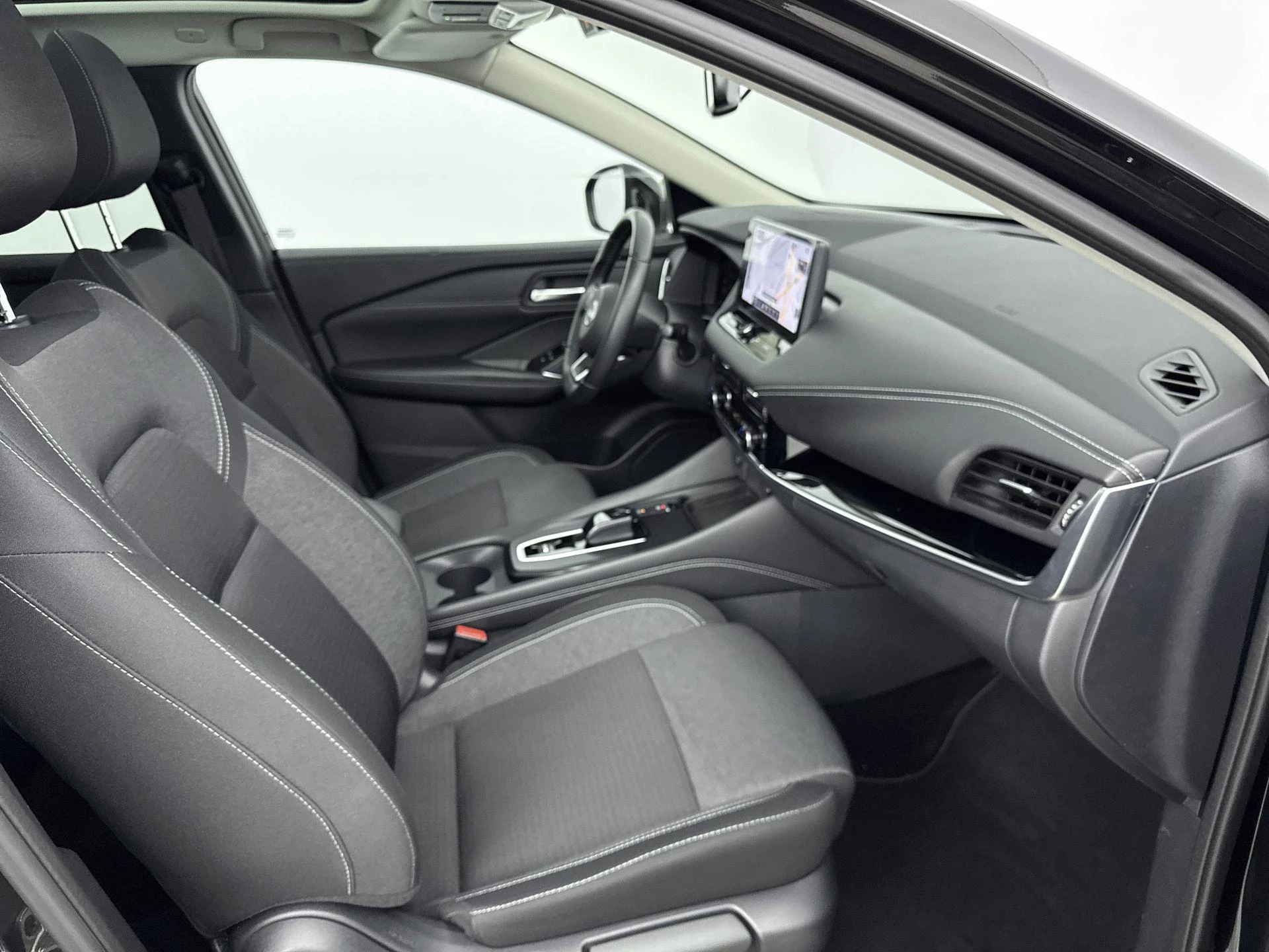 Nissan-QASHQAI-image-28