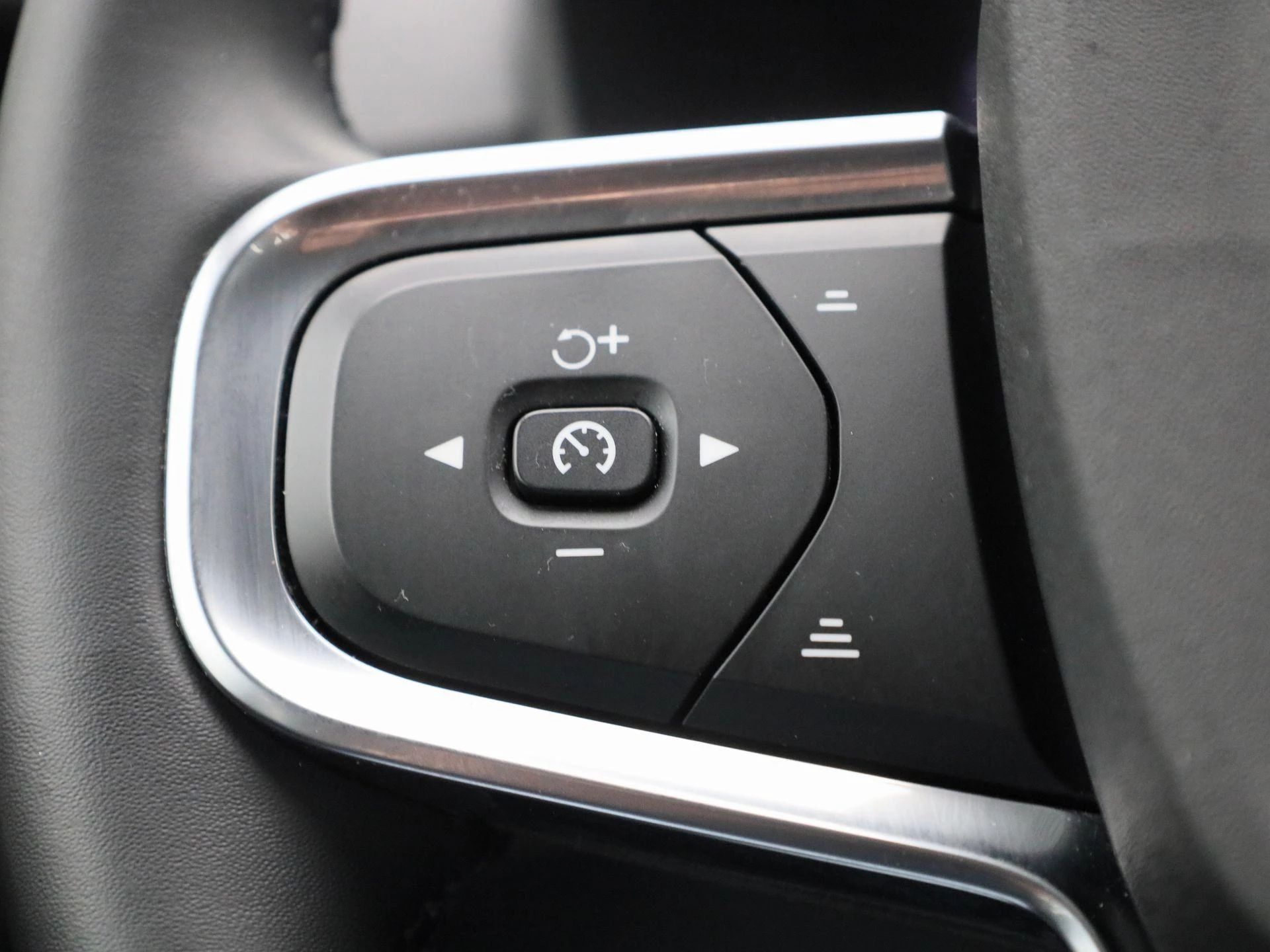Volvo XC40 T3 Momentum Core Aut.