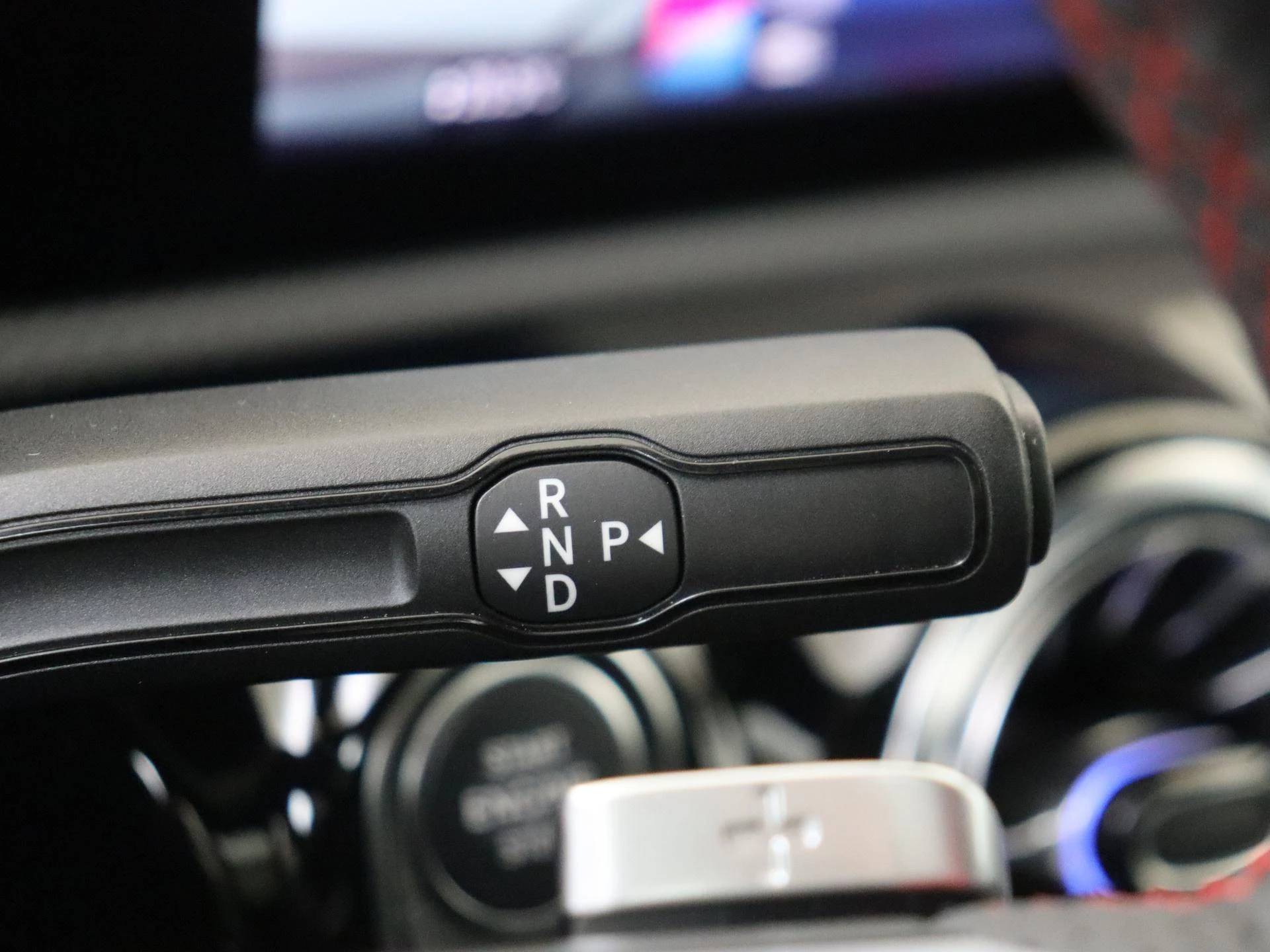 Mercedes-Benz-CLA-image-13