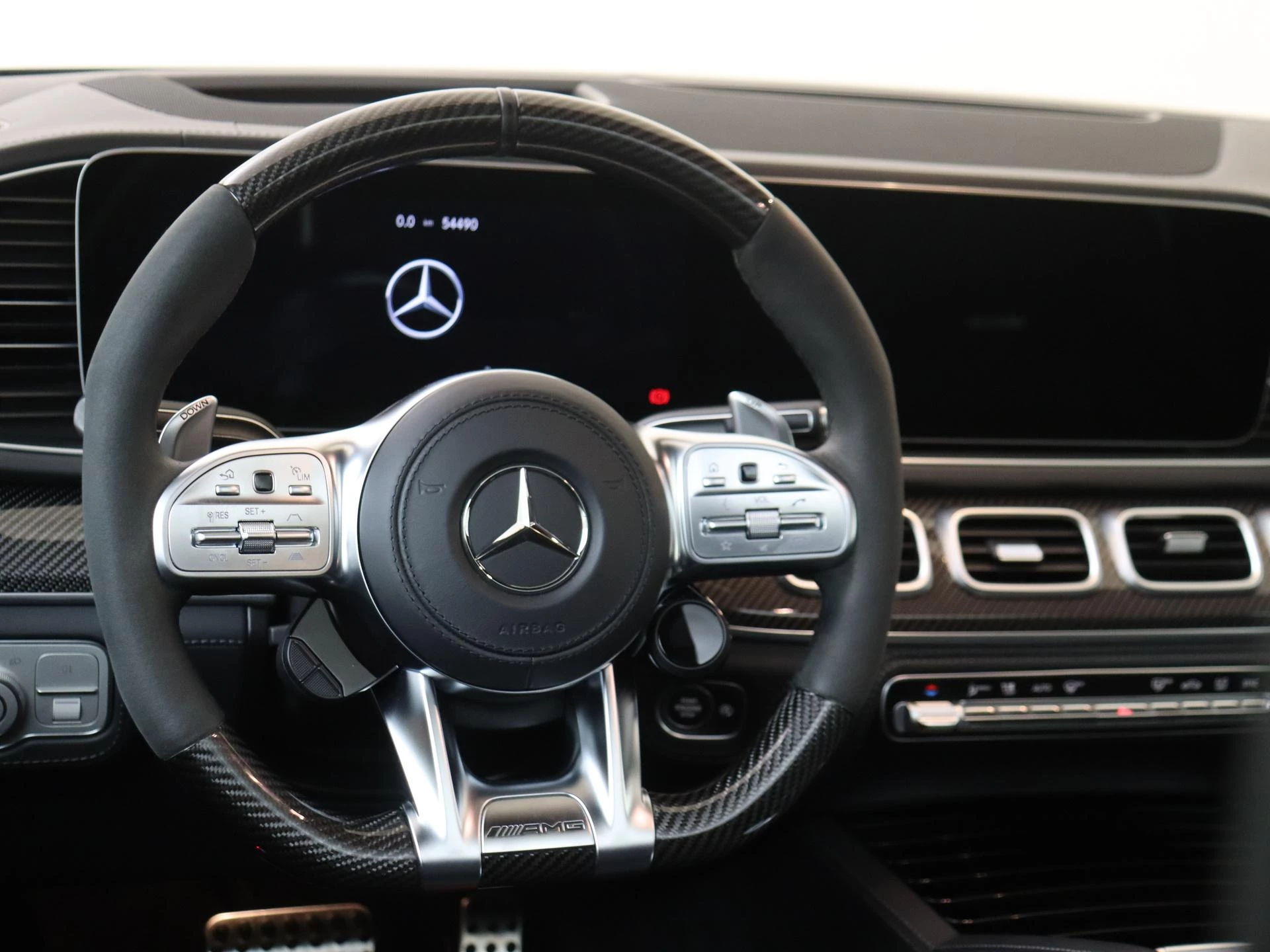 Mercedes-Benz-GLE-image-17