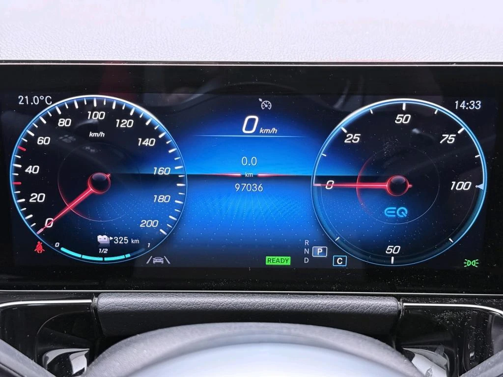Mercedes-Benz-EQA-image-5