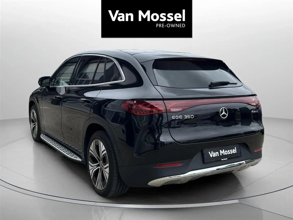Mercedes-Benz-EQE-image-6