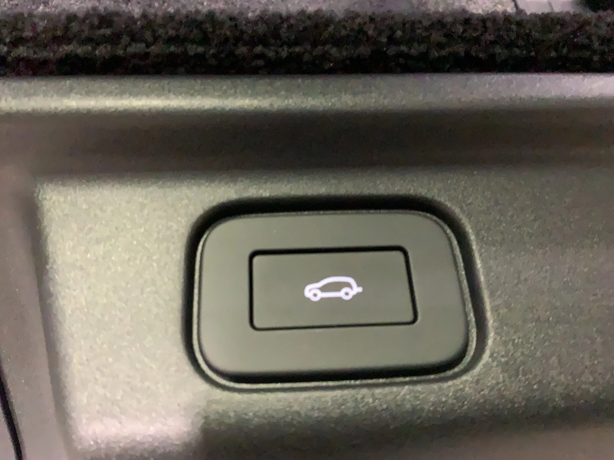 Land Rover-Range Rover-image-25