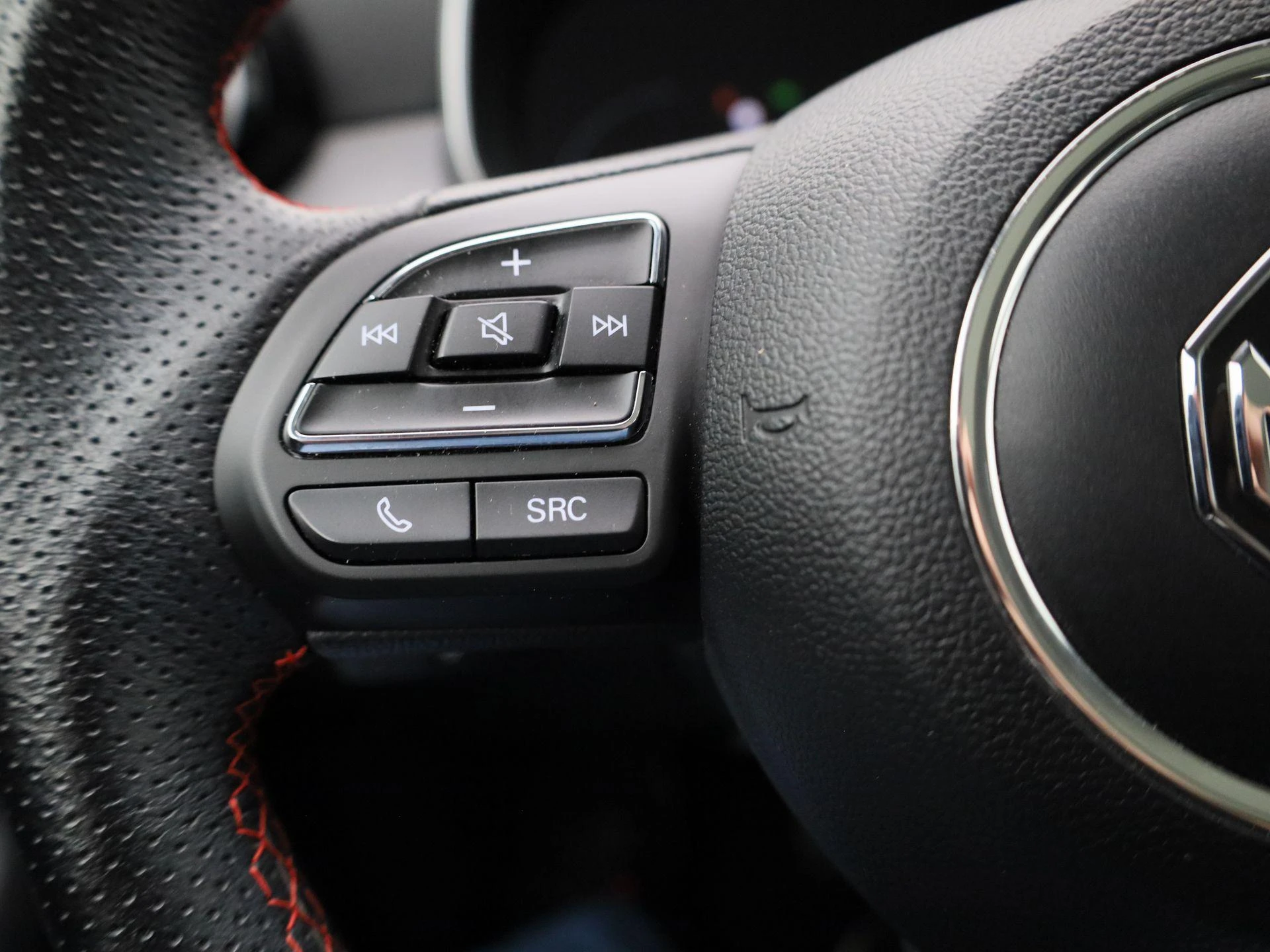MG-ZS EV-image-18