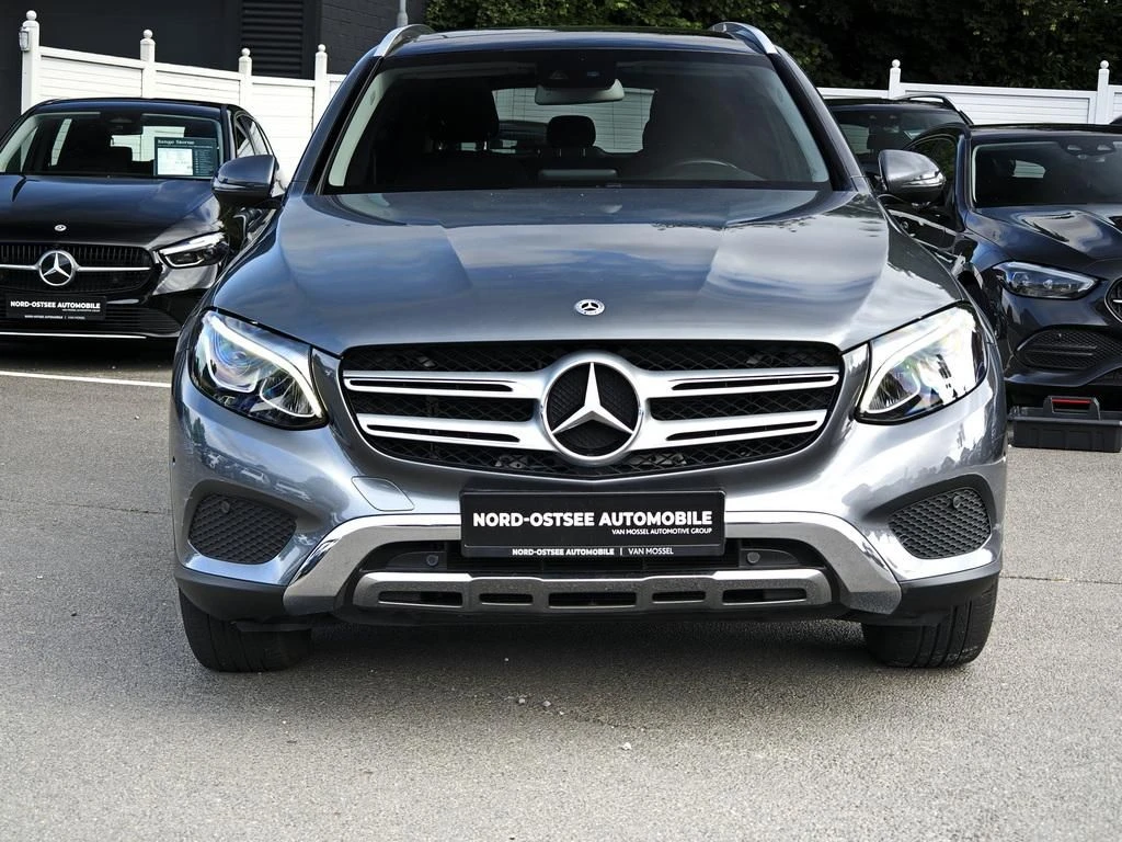 Mercedes-Benz-GLC 250-image-2