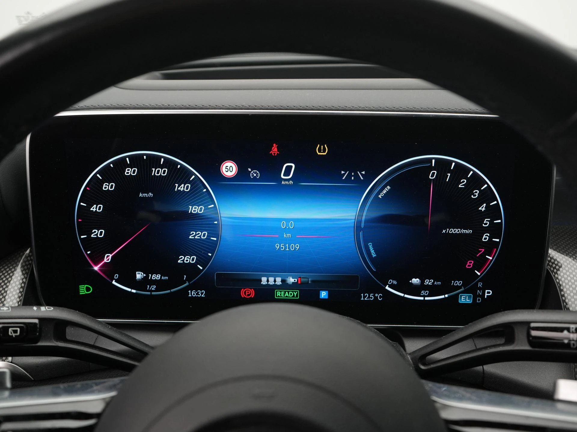 Mercedes-Benz-GLC-image-10