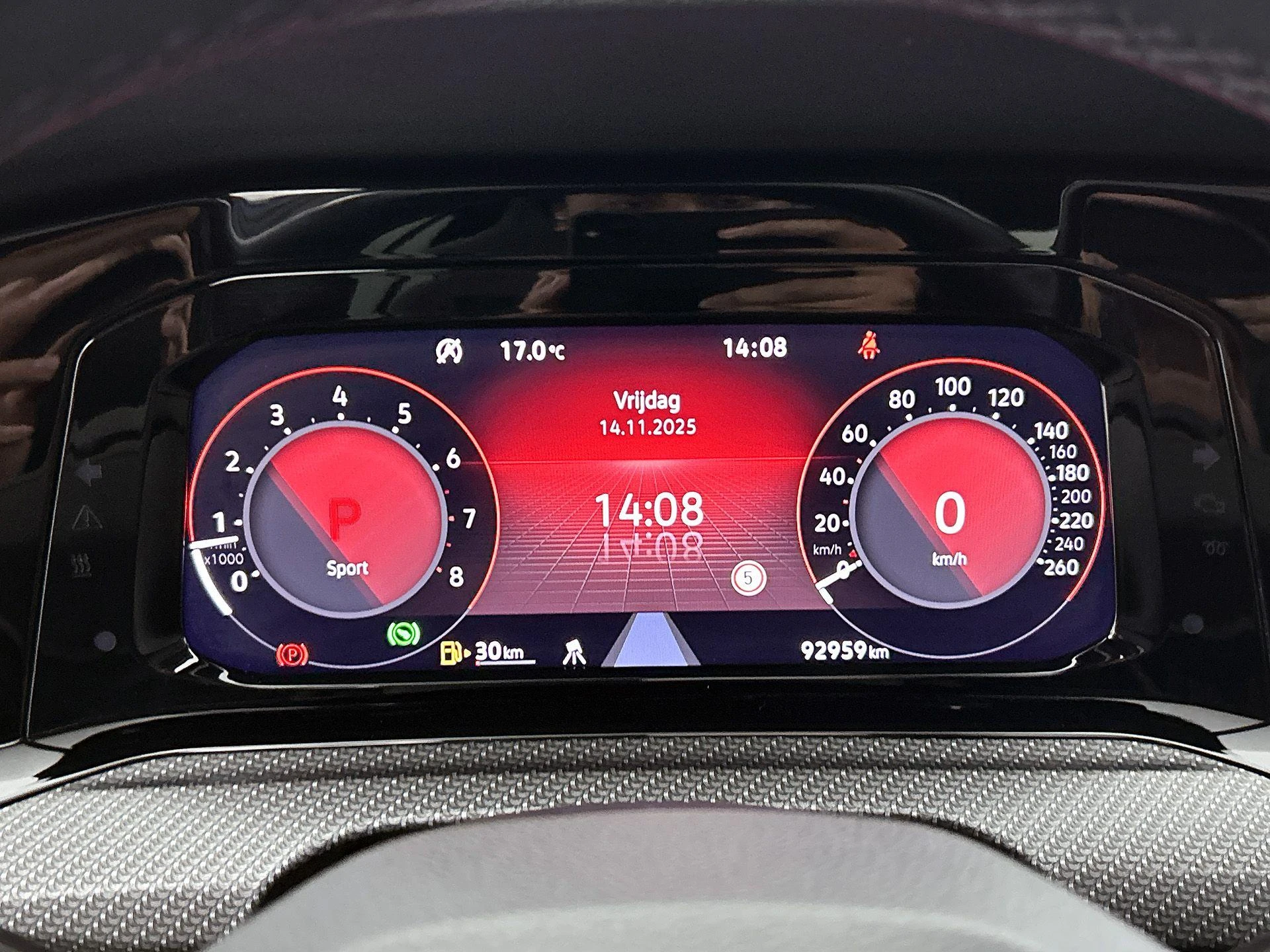 Volkswagen-Golf-image-18