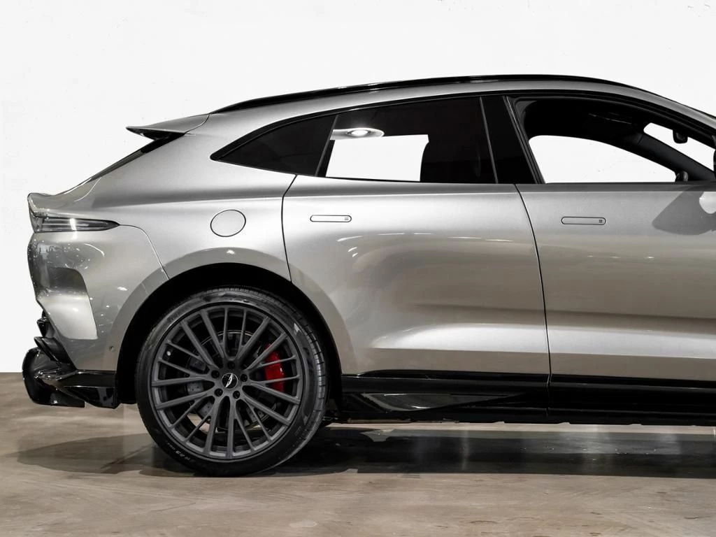 Aston Martin DBX 707 Aston Martin Hamburg