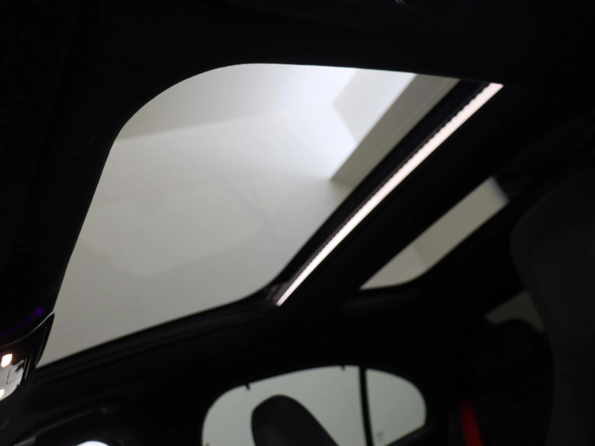 Mercedes-Benz-E-Klasse-image-37
