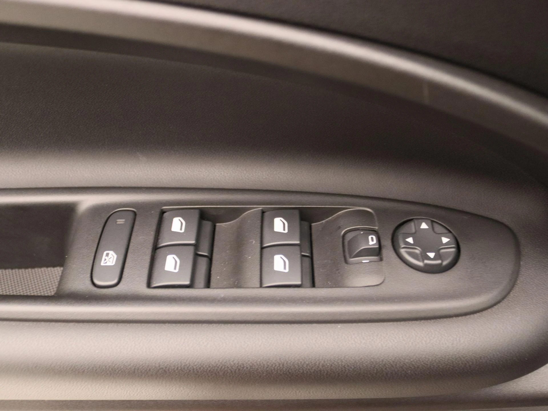Jeep-Avenger-image-9