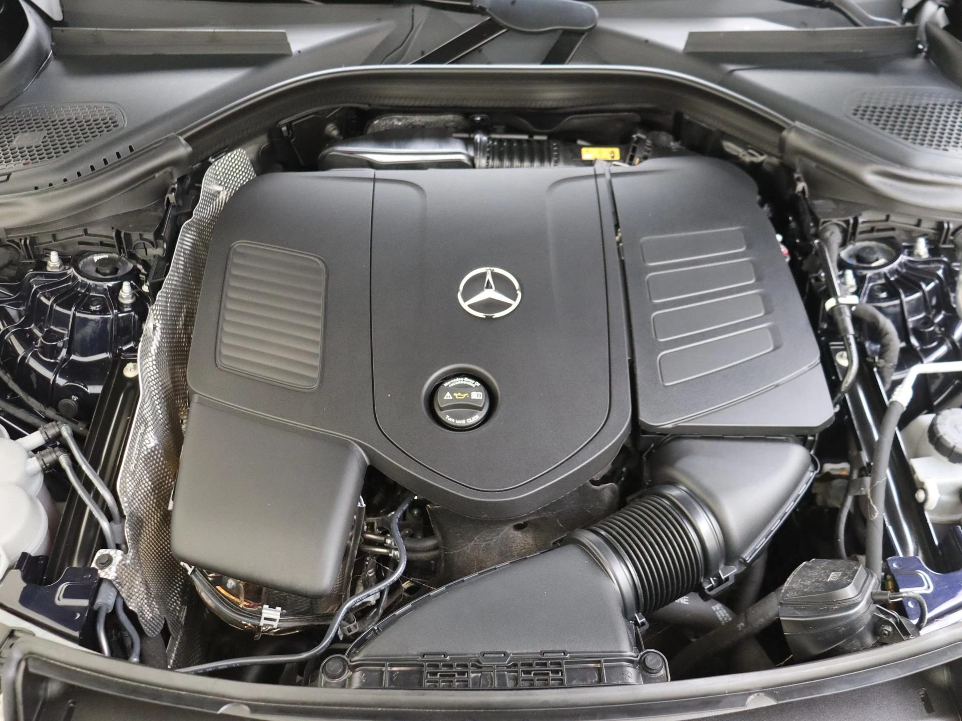 Mercedes-Benz-GLC-image-4