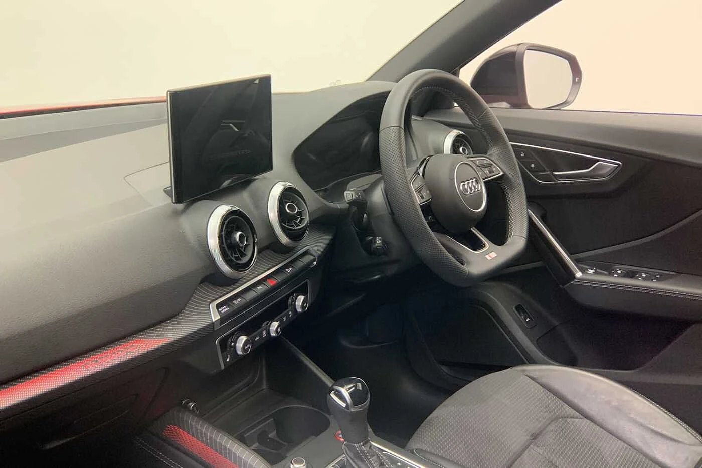 Audi-SQ2-image-11