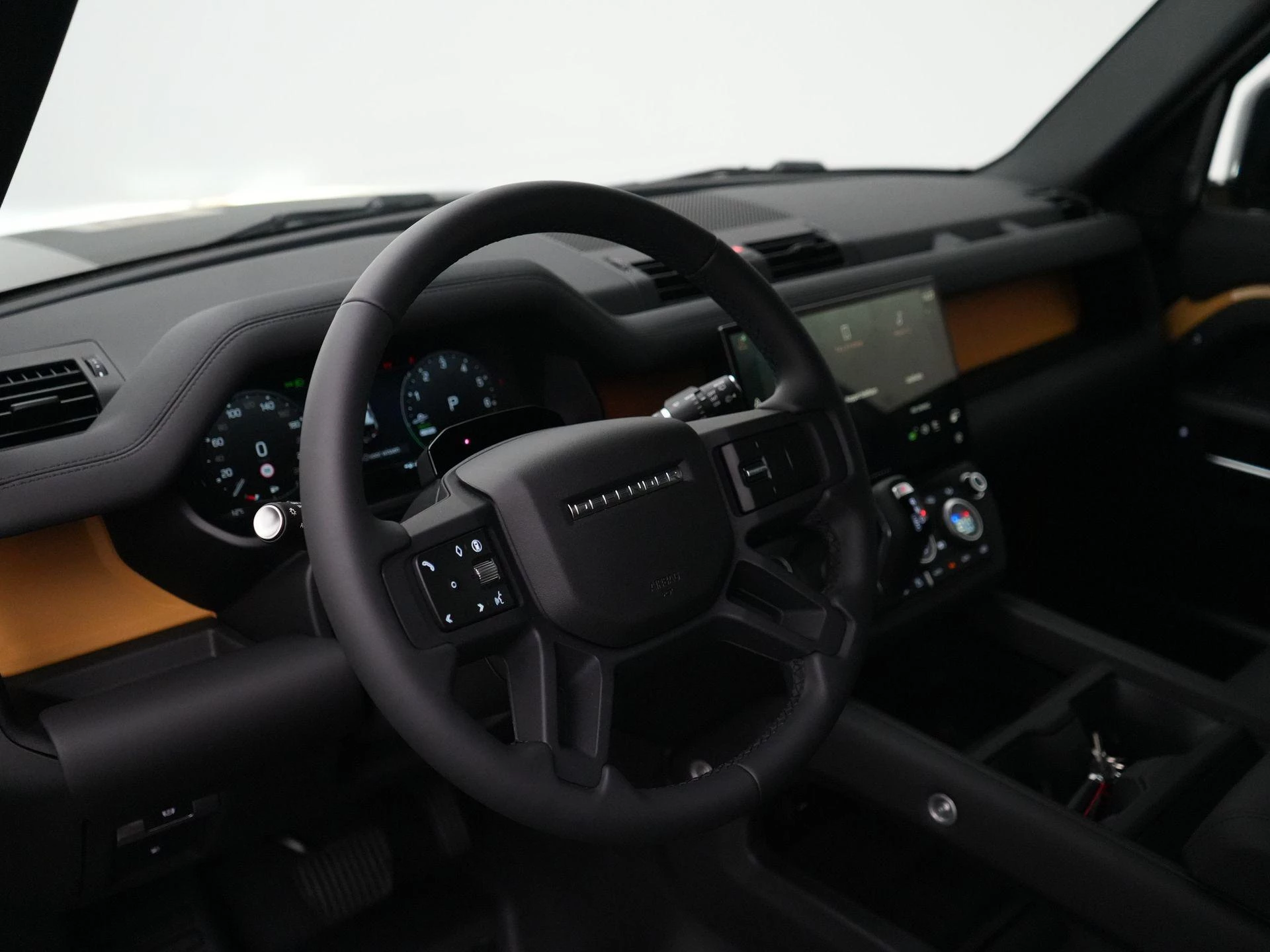 Land Rover-Defender-image-30