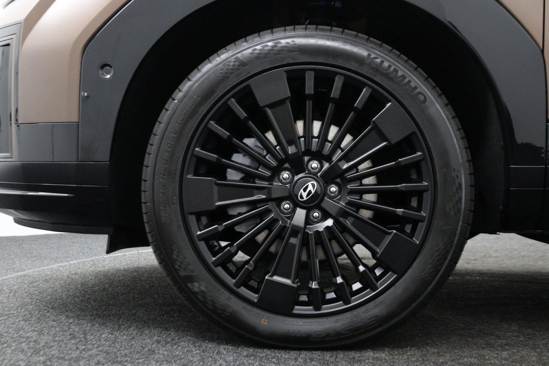 Hyundai-Santa Fe-image-8