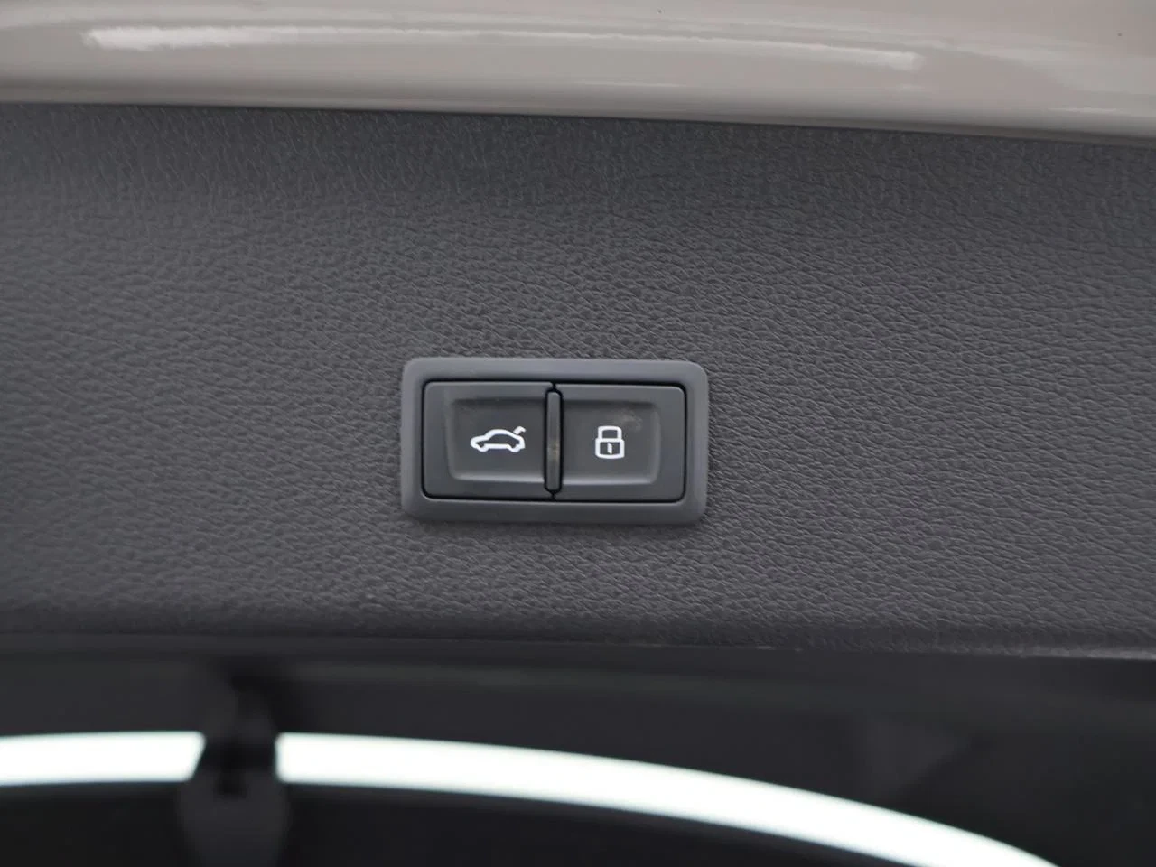 Audi e-tron Sportback Audi e-tron Sportback 2X-S line 55 QUATTRO 408PK *PANODAK*LEDER*CAMERA*PDC*VRTIUAL COCKPIT*ACC*NAVI*APP-CONNECT*...*