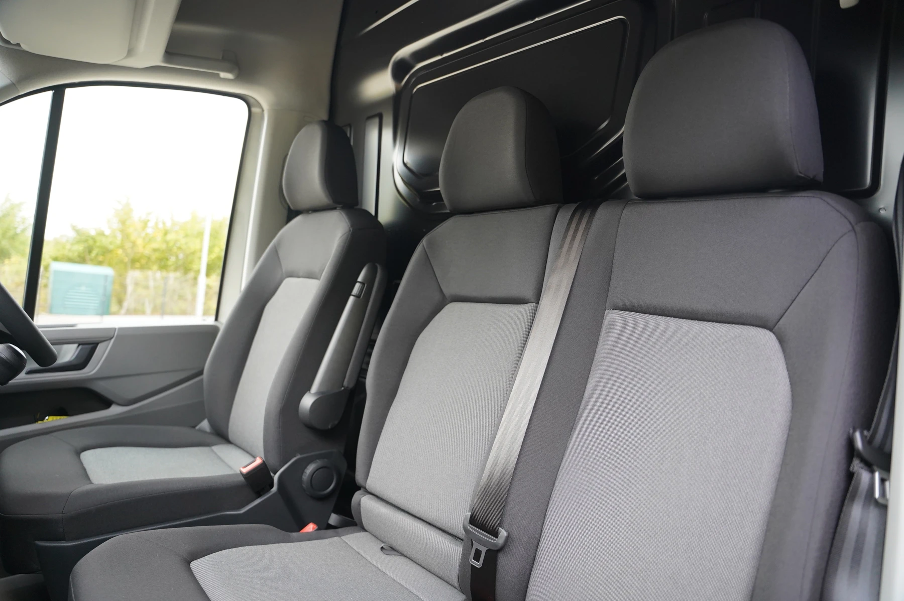 Volkswagen-Crafter-image-27