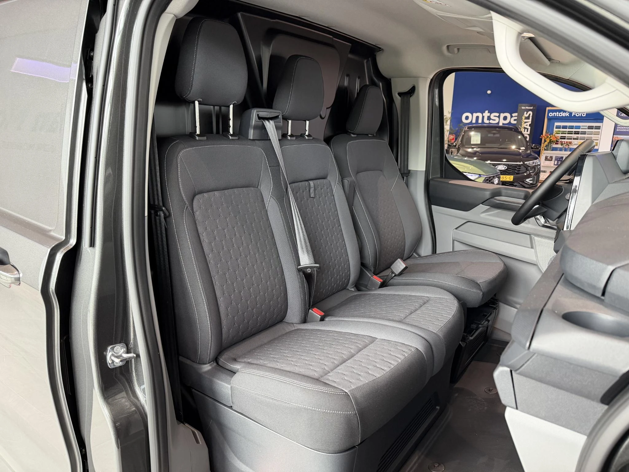 Ford-Transit Custom-image-18