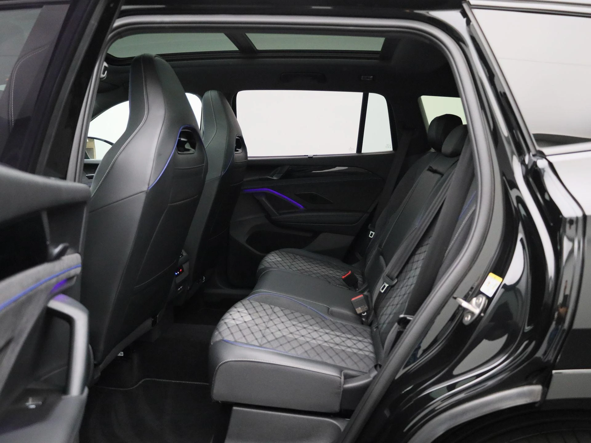 Volkswagen Tayron 1.5 eHybrid R-Line Edition 204 PK|