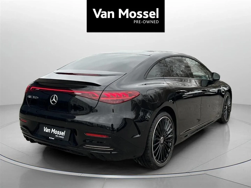 Mercedes-Benz-EQE-image-4