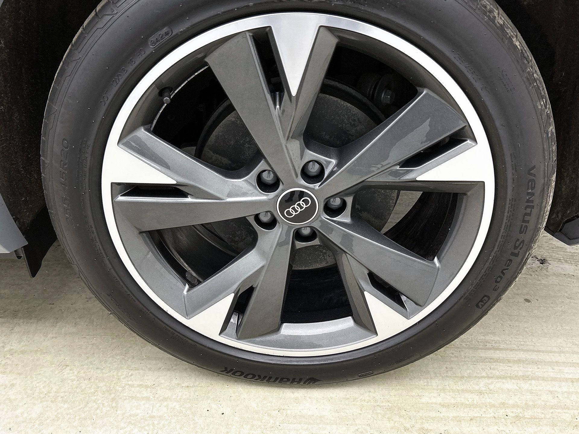 Audi-Q4 e-tron-image-36
