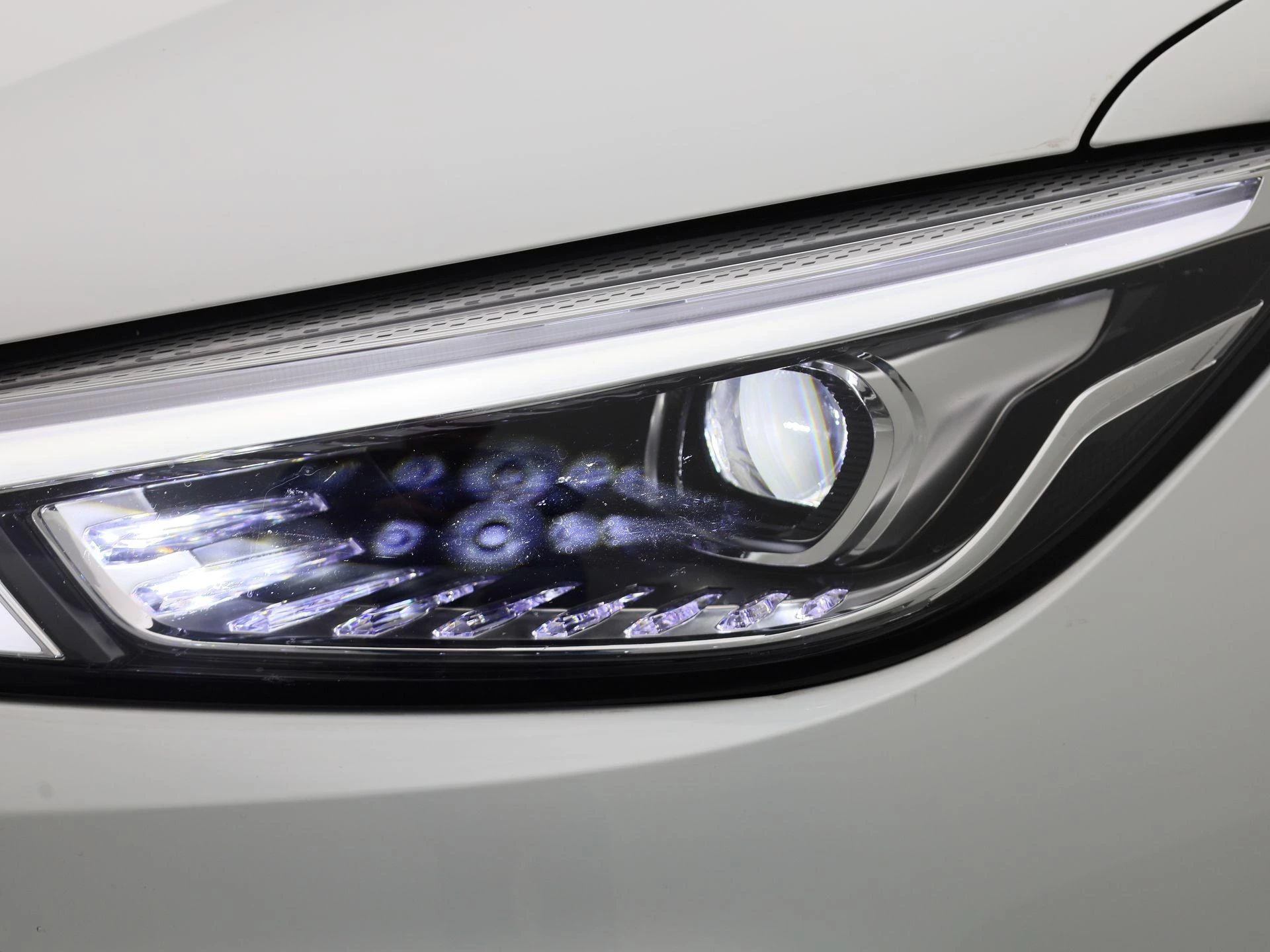 MG-ZS EV-image-12