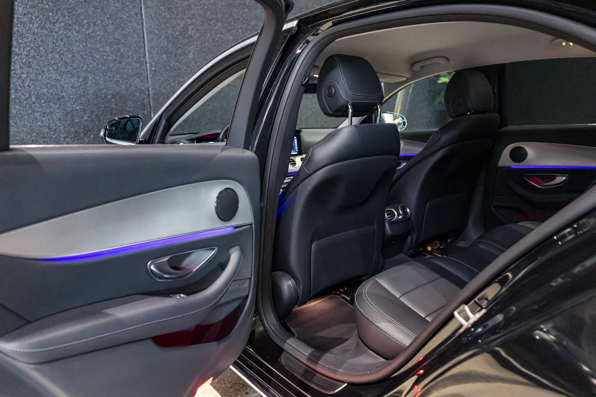Mercedes-Benz-Classe E-image-10