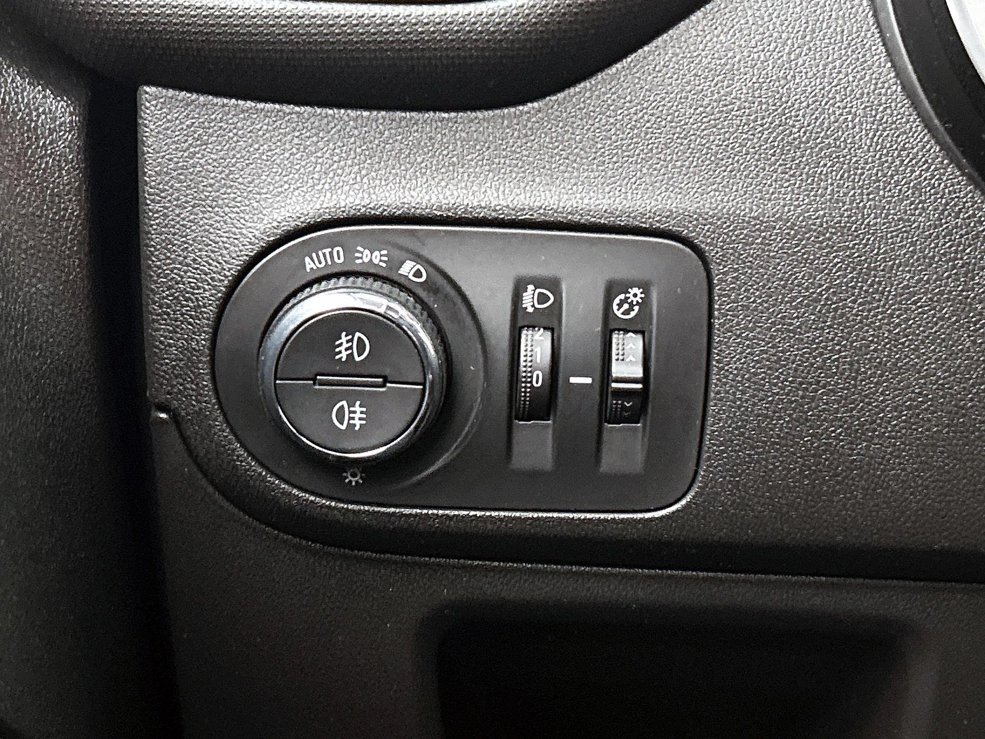 Opel-Crossland X-image-26