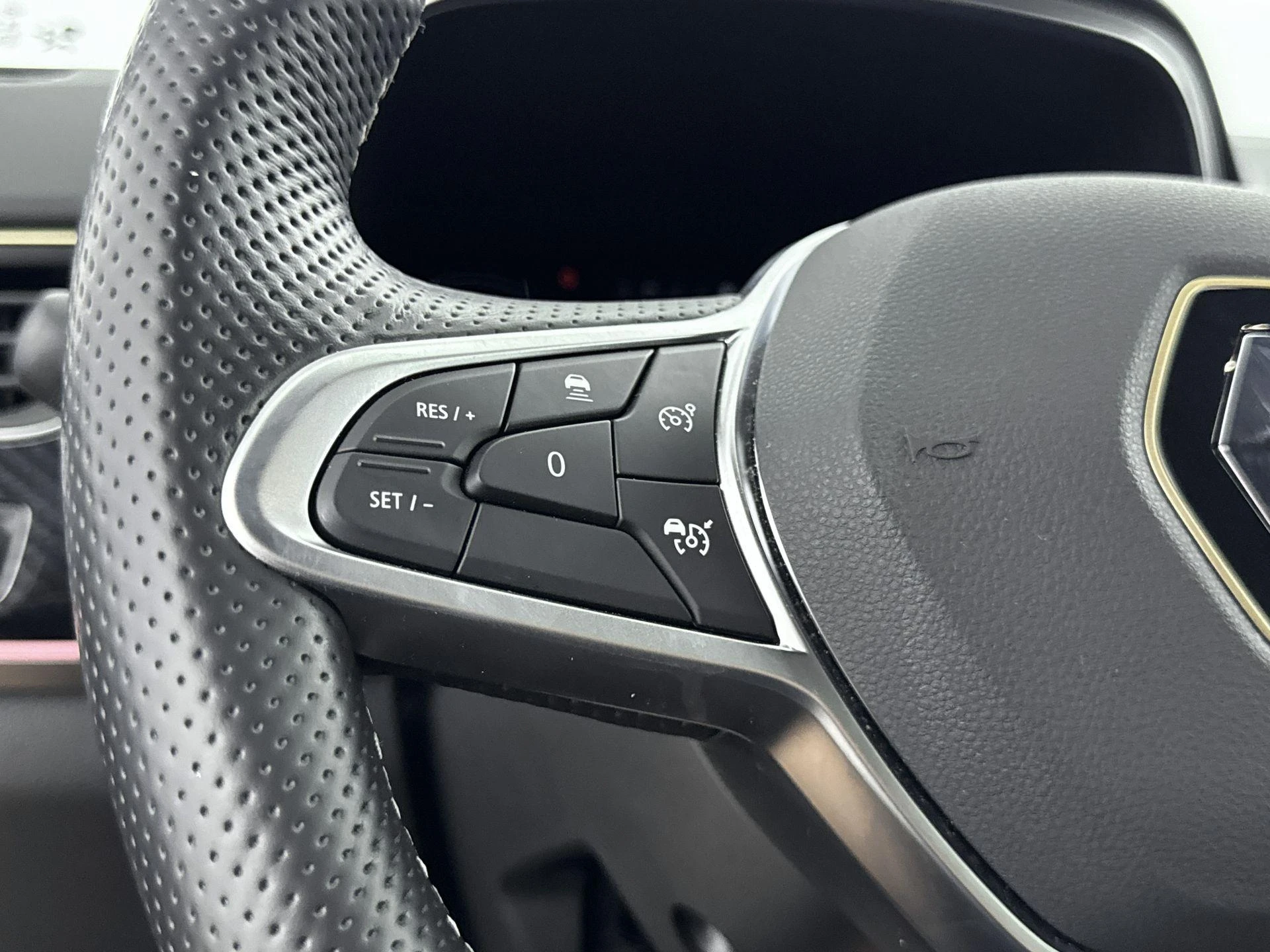 Renault-Arkana-image-5