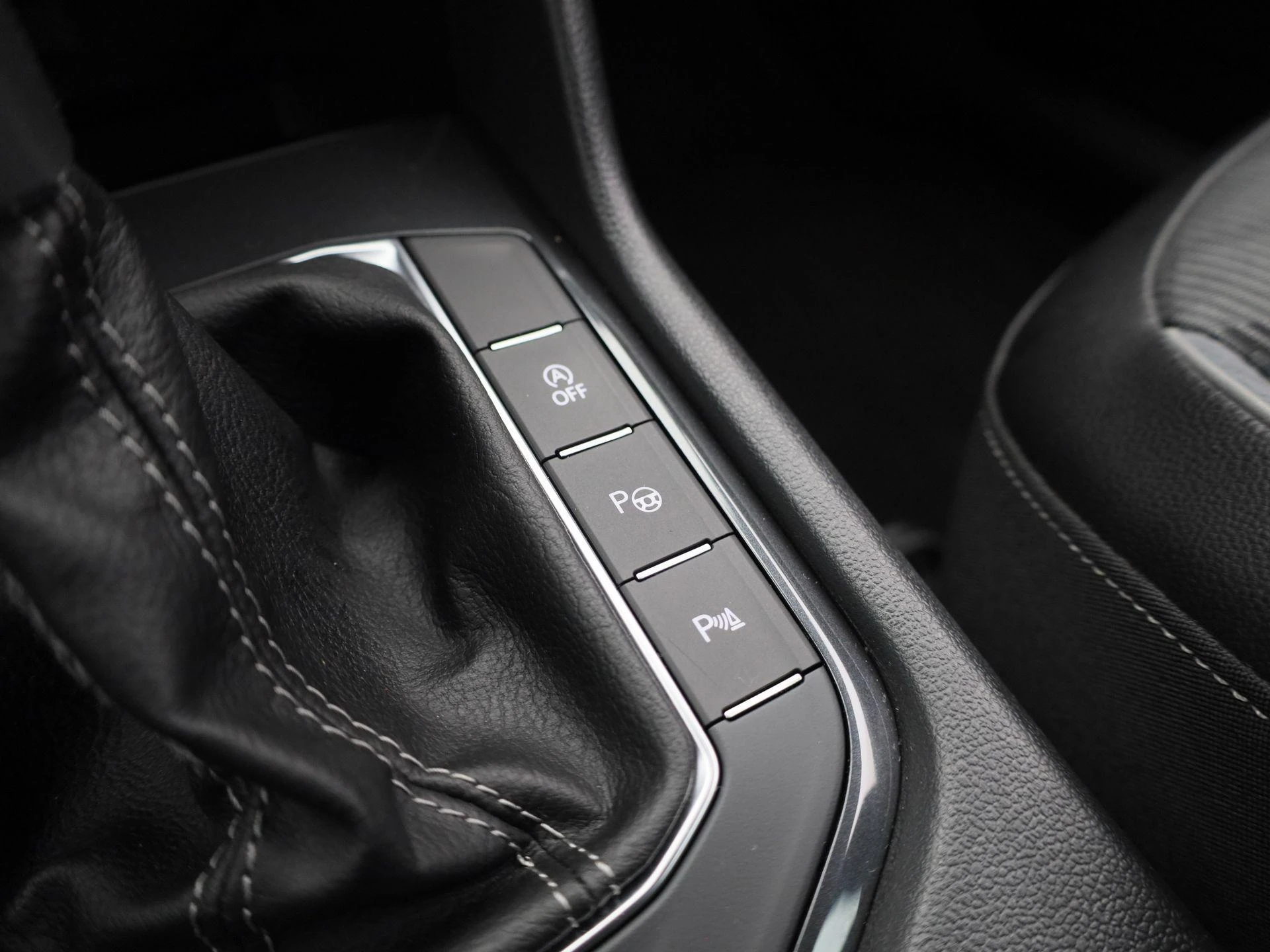 Volkswagen-Tiguan-image-32