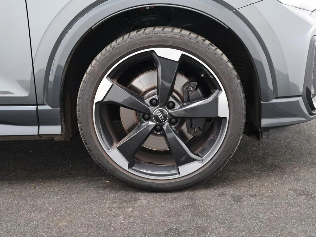 Audi-SQ2-image-10