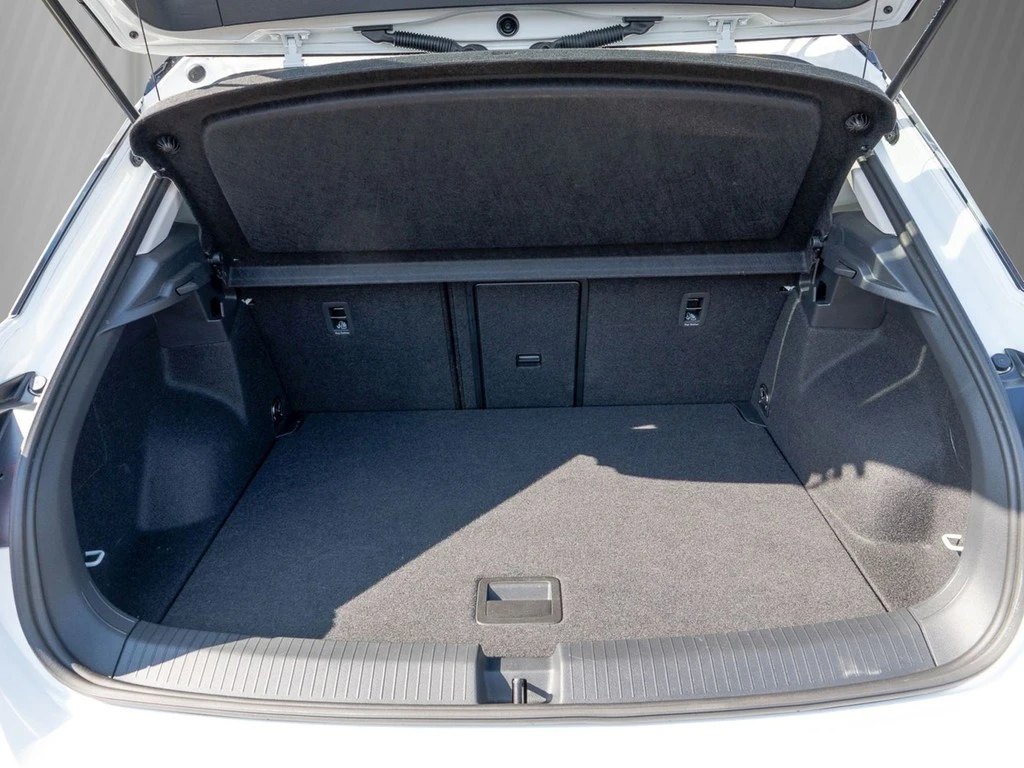 Volkswagen-T-Roc-image-5