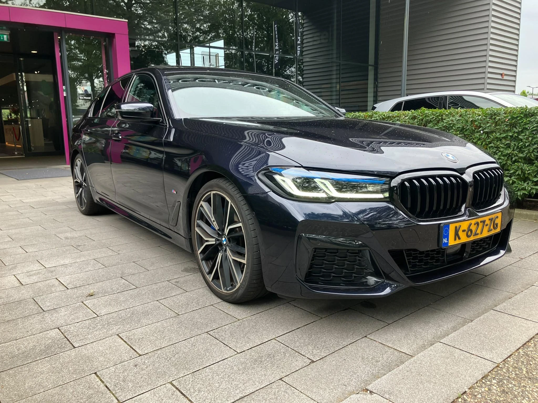 BMW-5 Serie-image-1