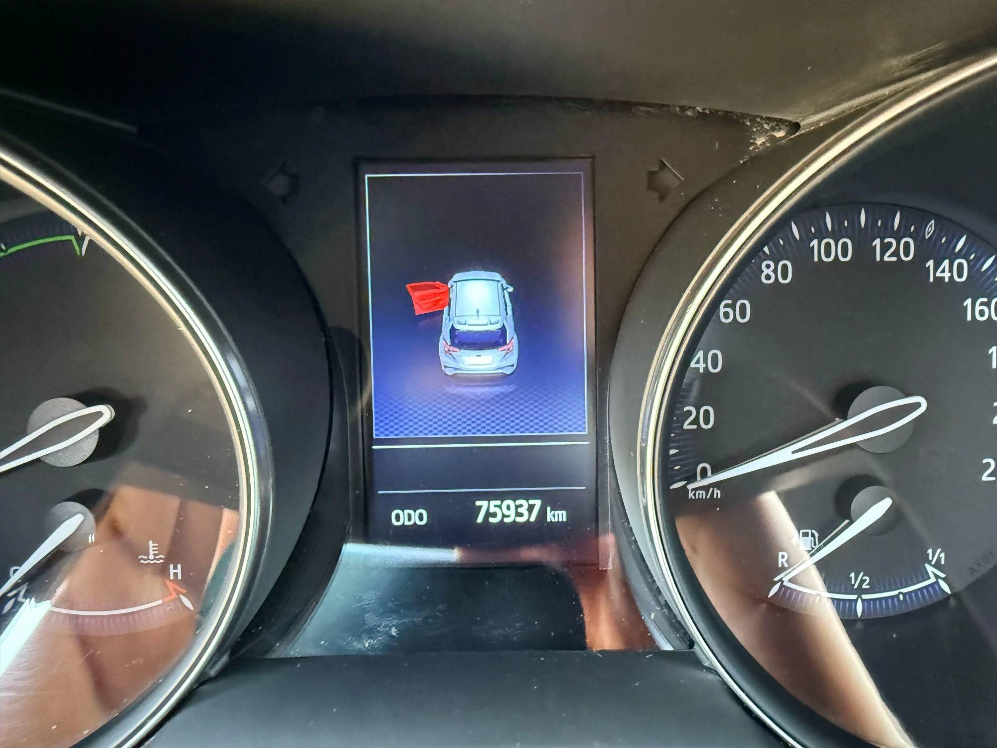 Toyota-C-HR-image-13