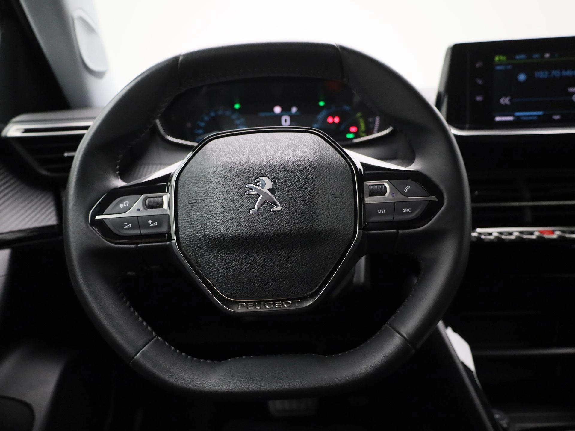 Peugeot e-2008 EV Active 50 kWh