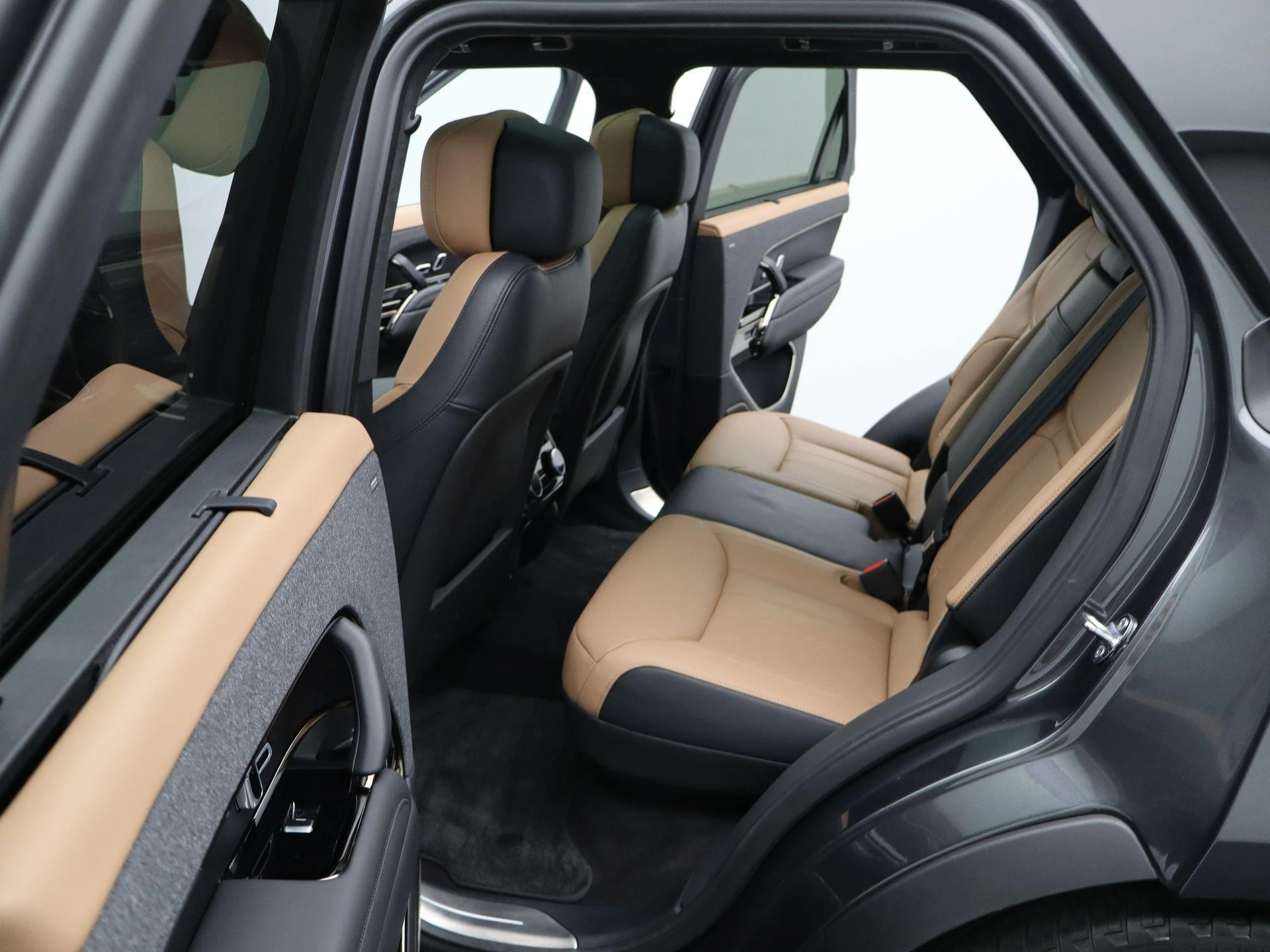 Land Rover-Range Rover Sport-image-13