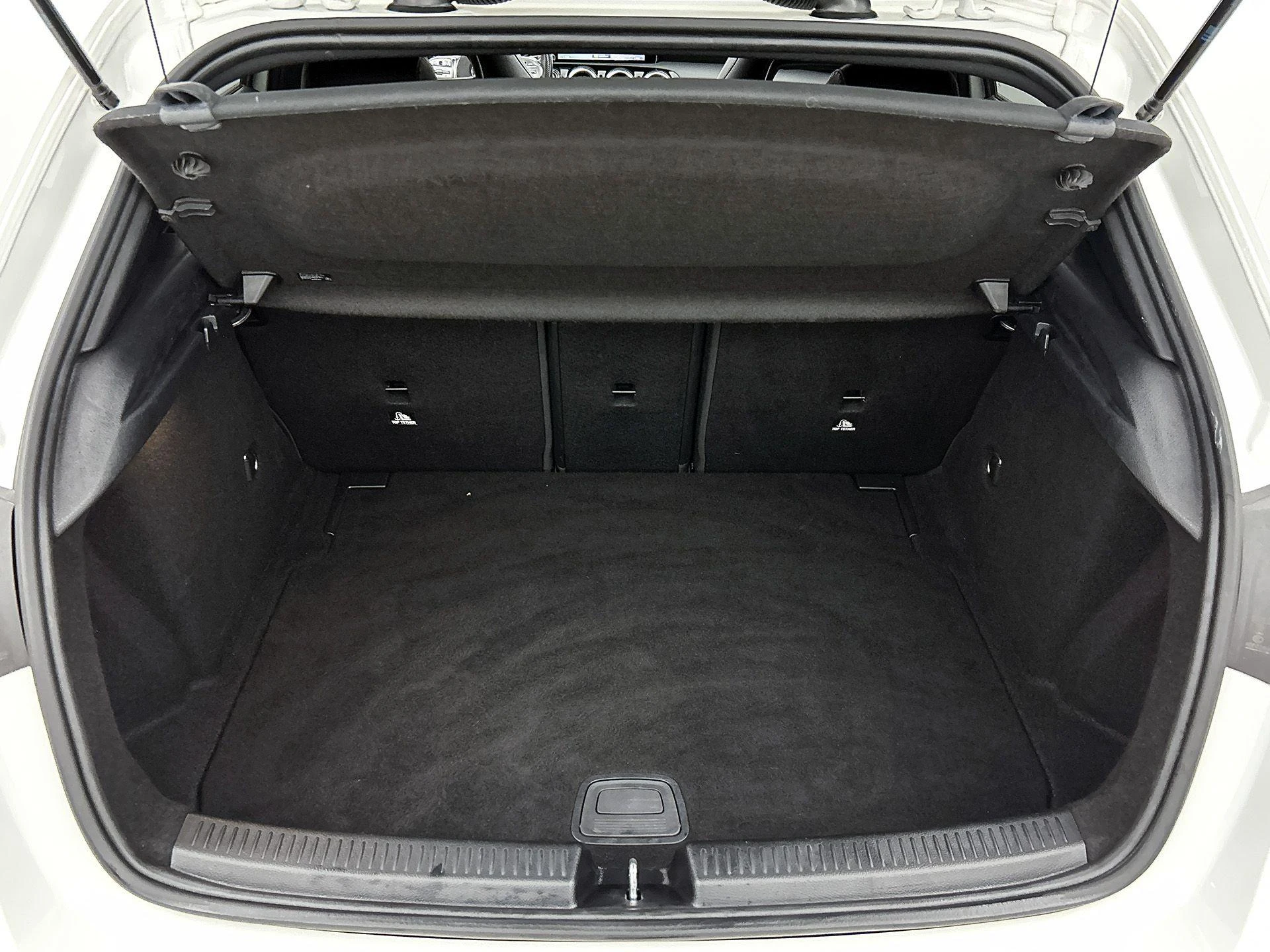 Mercedes-Benz-A-Klasse-image-23