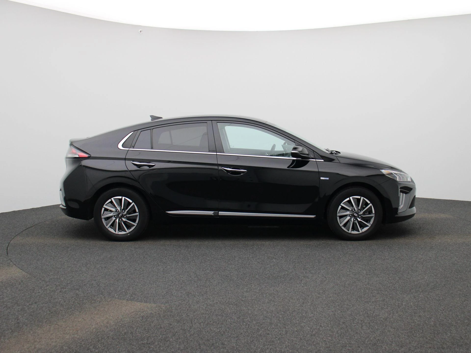 Hyundai-IONIQ-image-5
