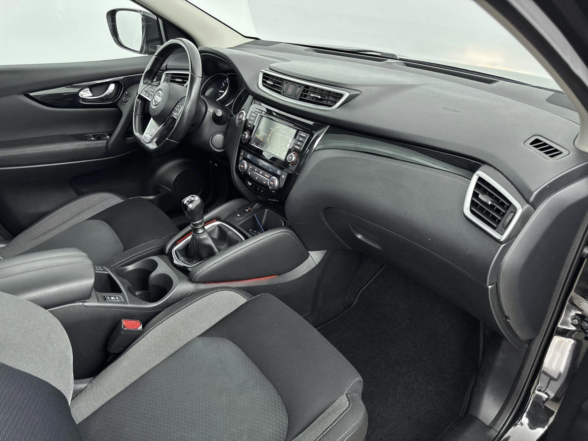 Nissan-QASHQAI-image-15